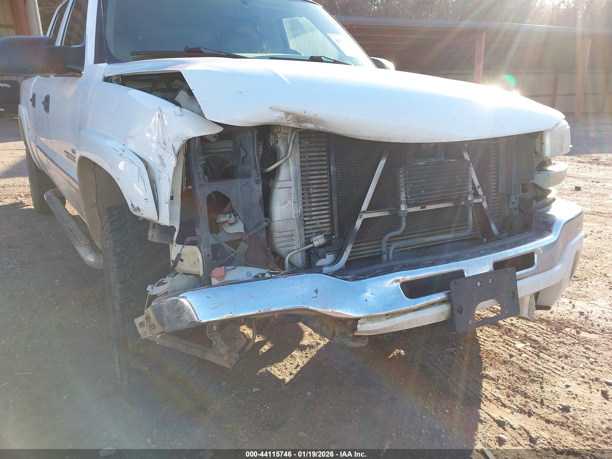 GMC SIERRA image 6