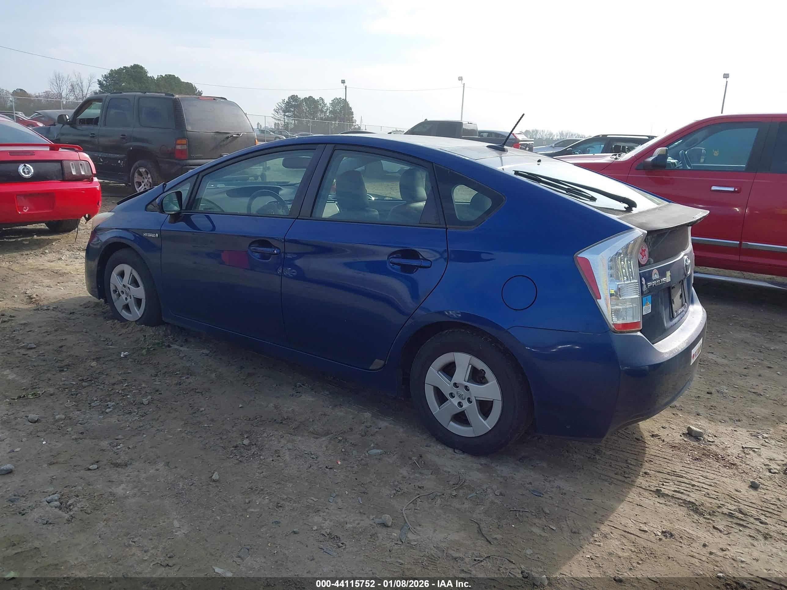 TOYOTA PRIUS image 3