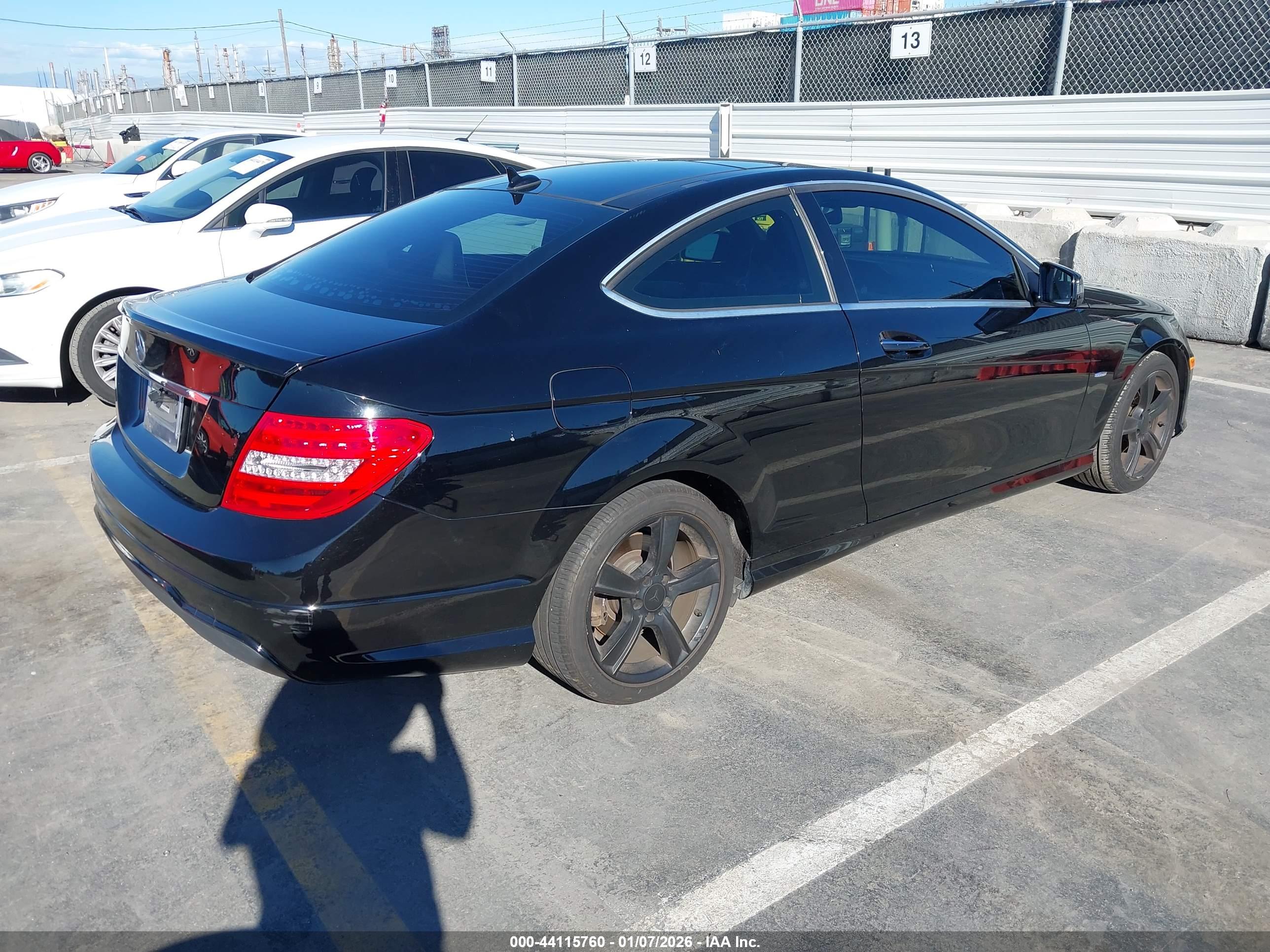 MERCEDES-BENZ C image 4