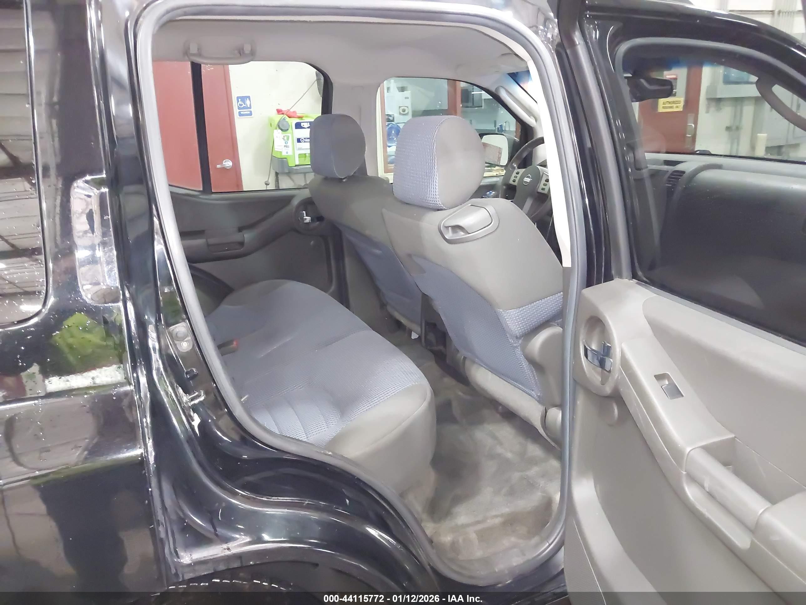 NISSAN XTERRA image 8
