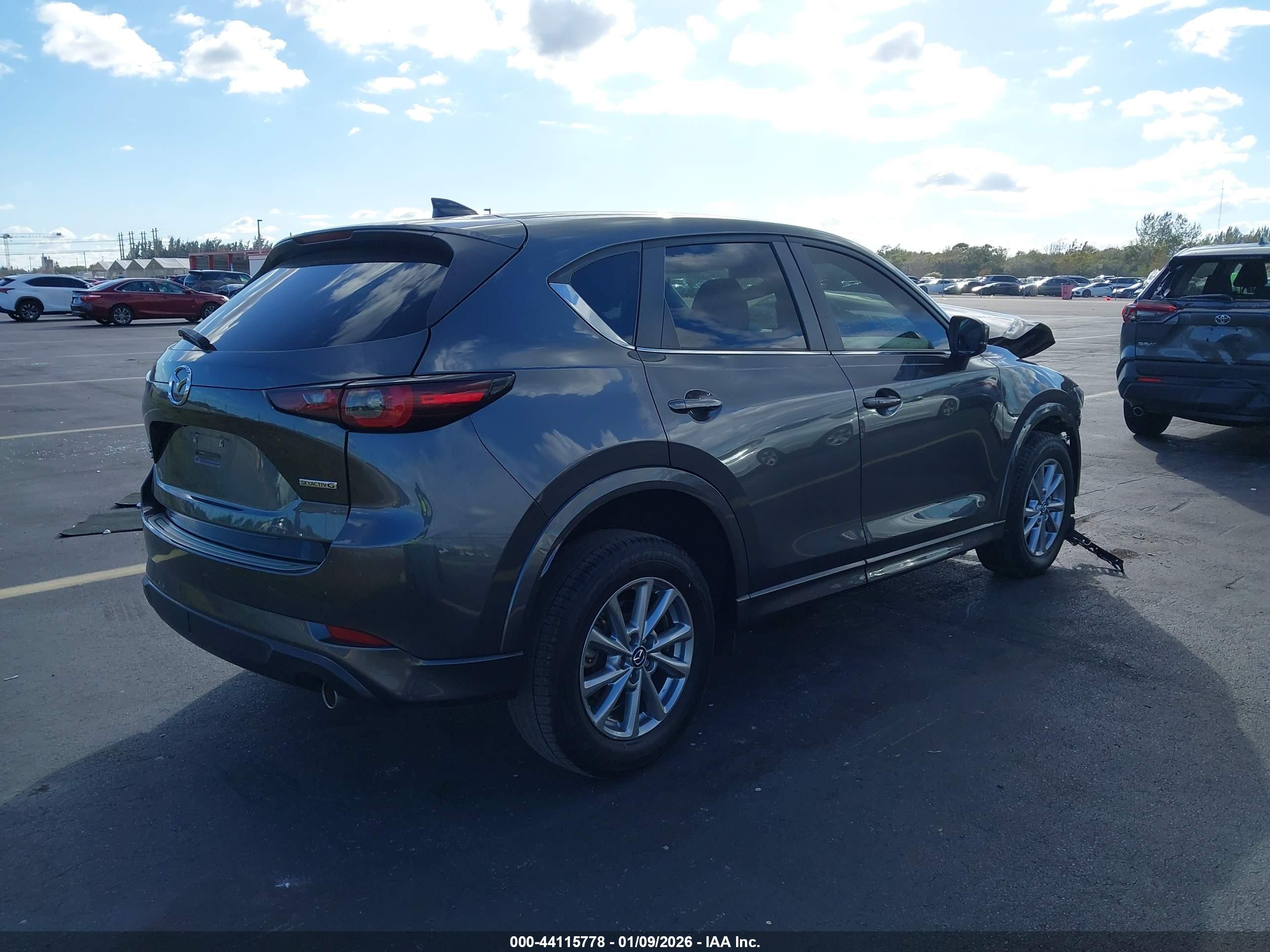 MAZDA CX-5 image 4