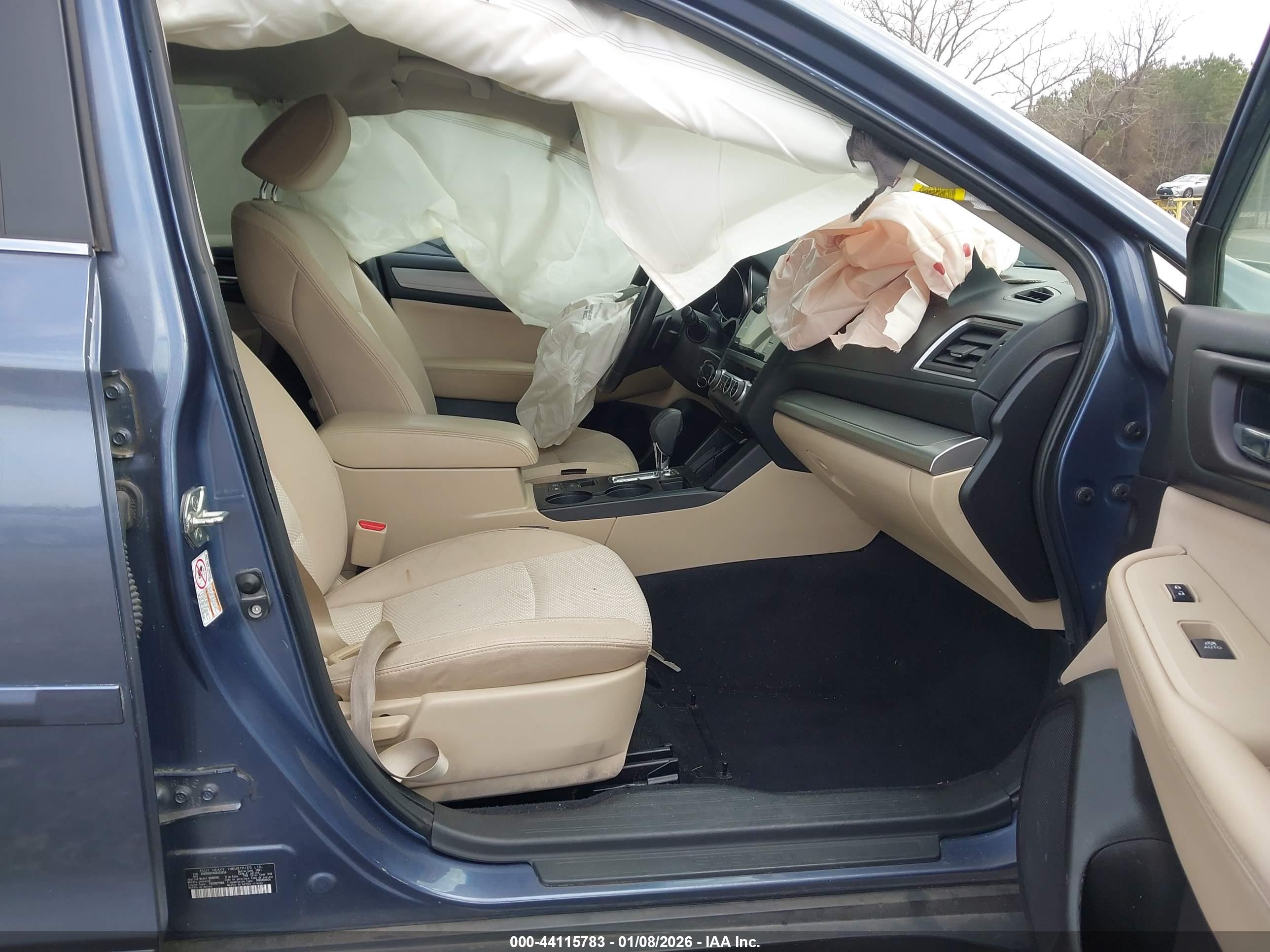 SUBARU OUTBACK image 5