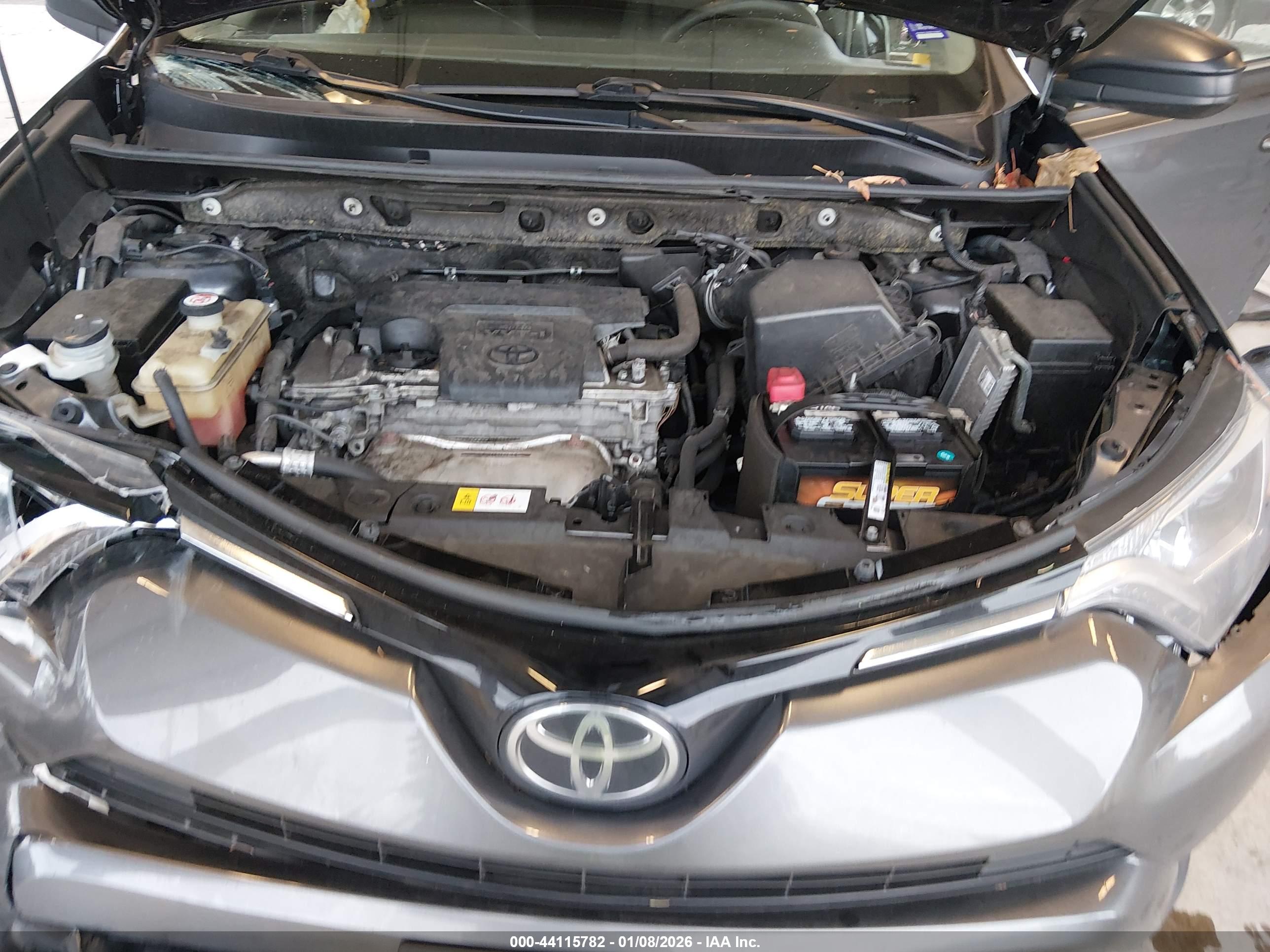 TOYOTA RAV4 image 10