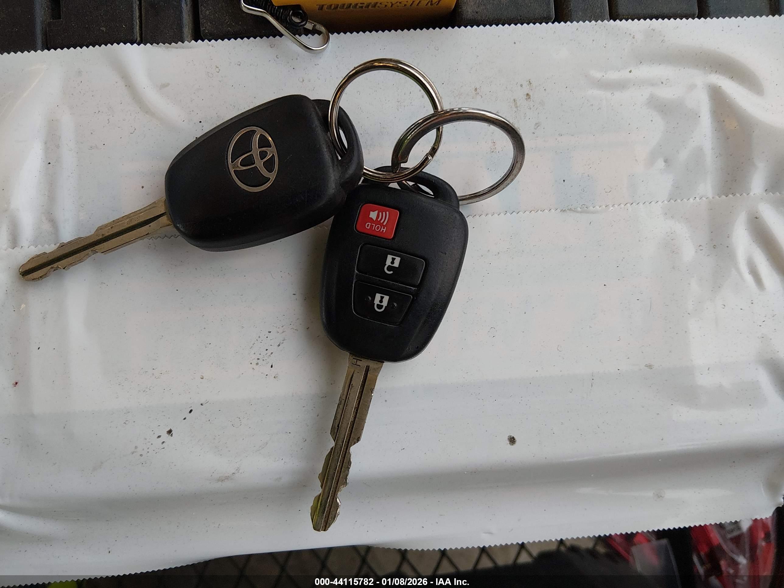 TOYOTA RAV4 image 11