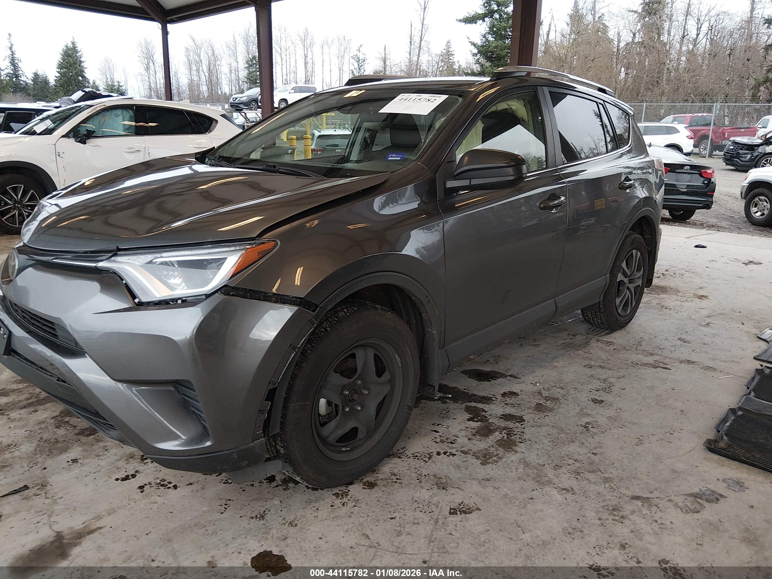 TOYOTA RAV4 image 2