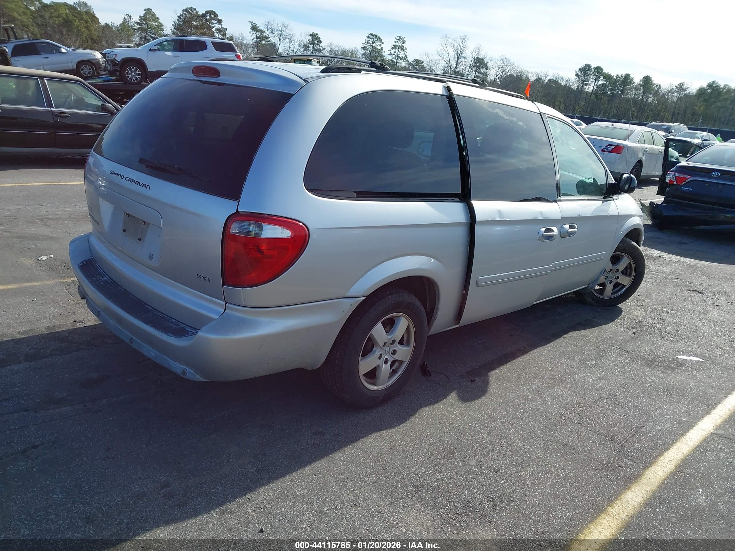DODGE GRAND image 4