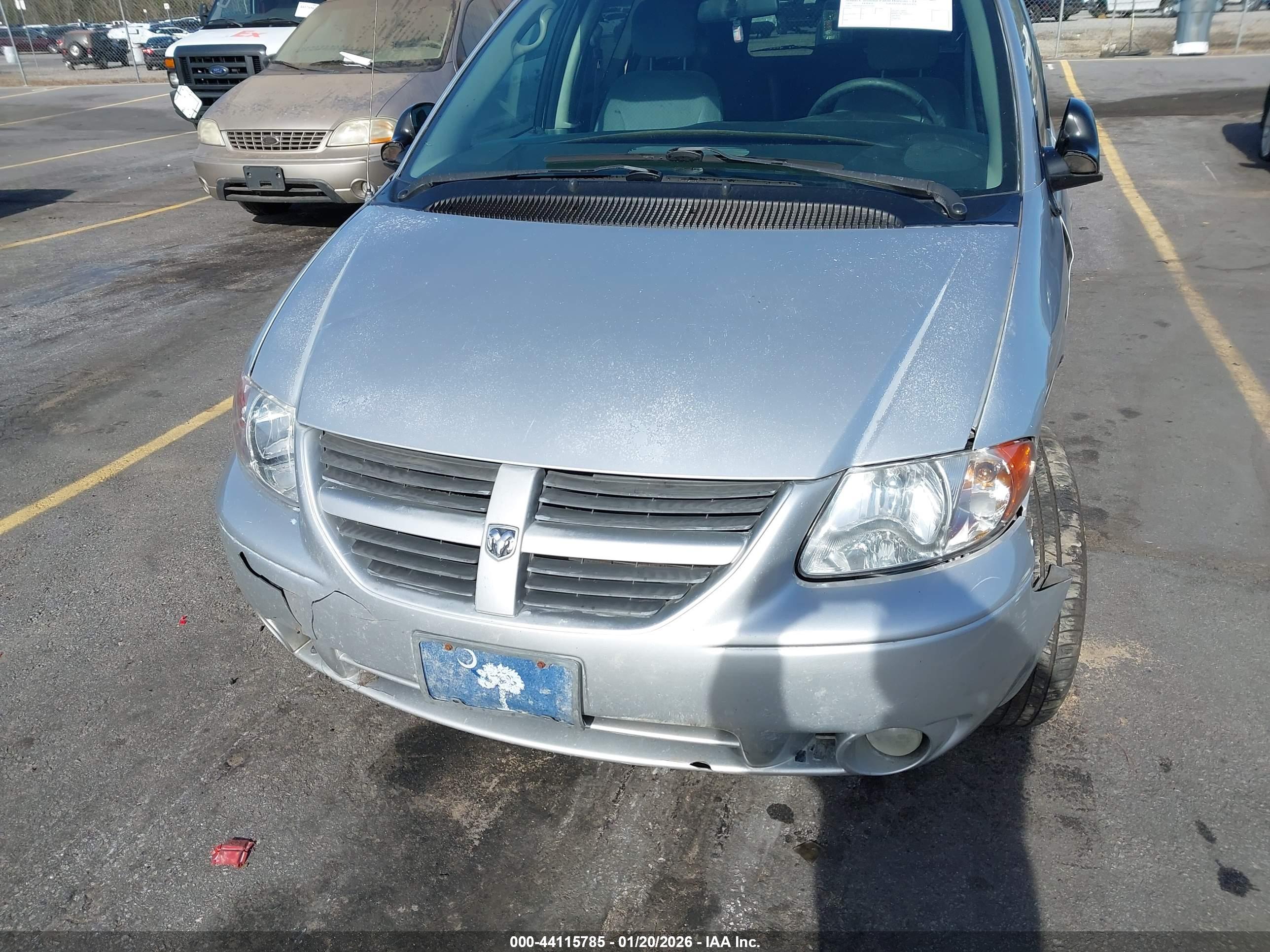 DODGE GRAND image 6