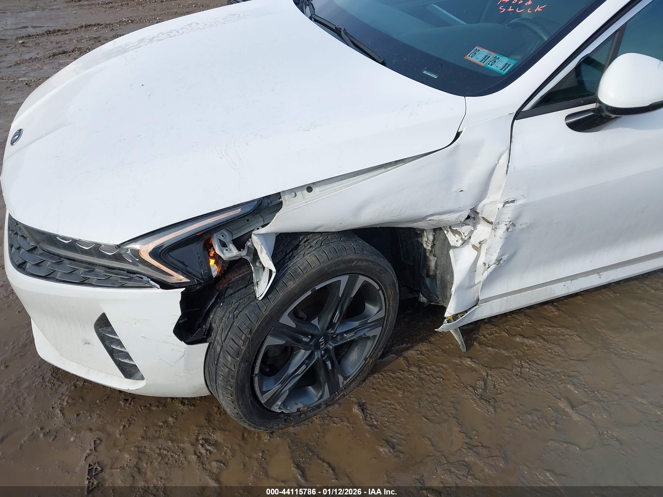 KIA K5 image 6