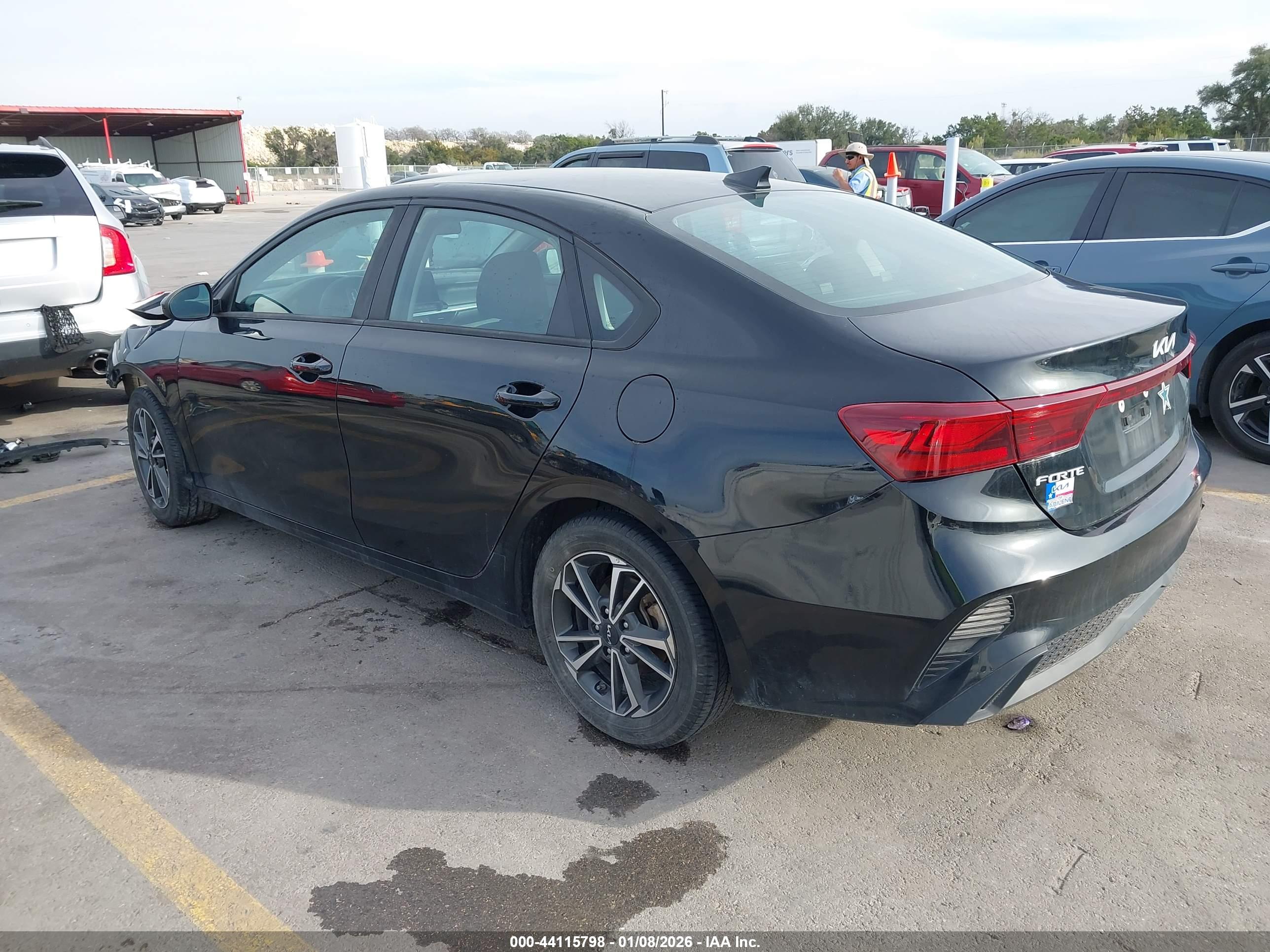 KIA FORTE image 3