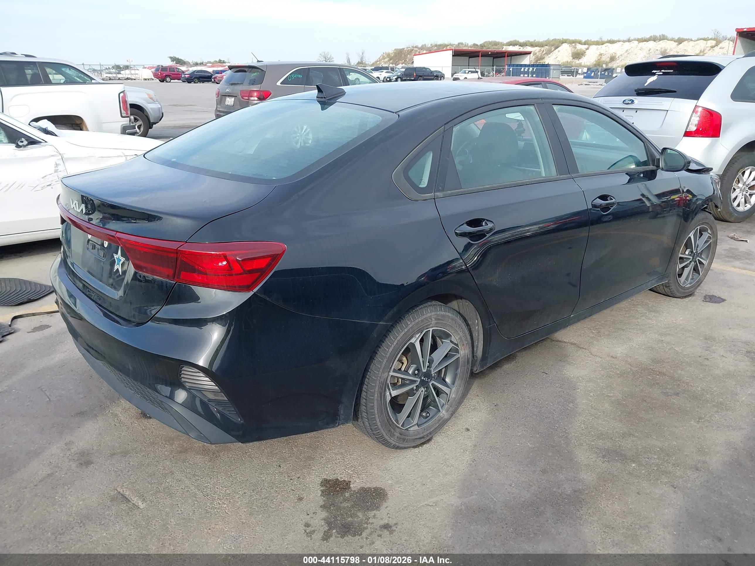 KIA FORTE image 4