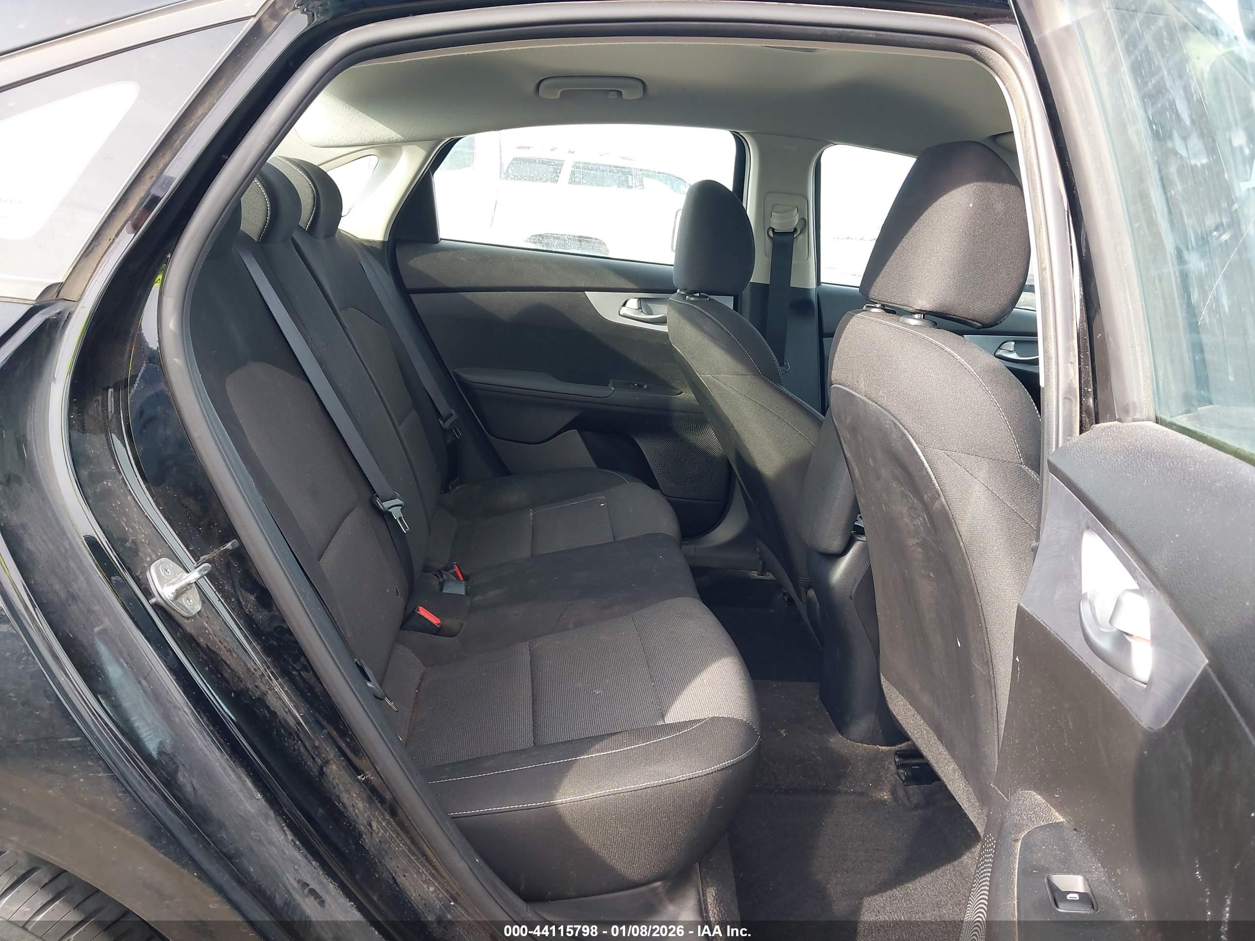 KIA FORTE image 8