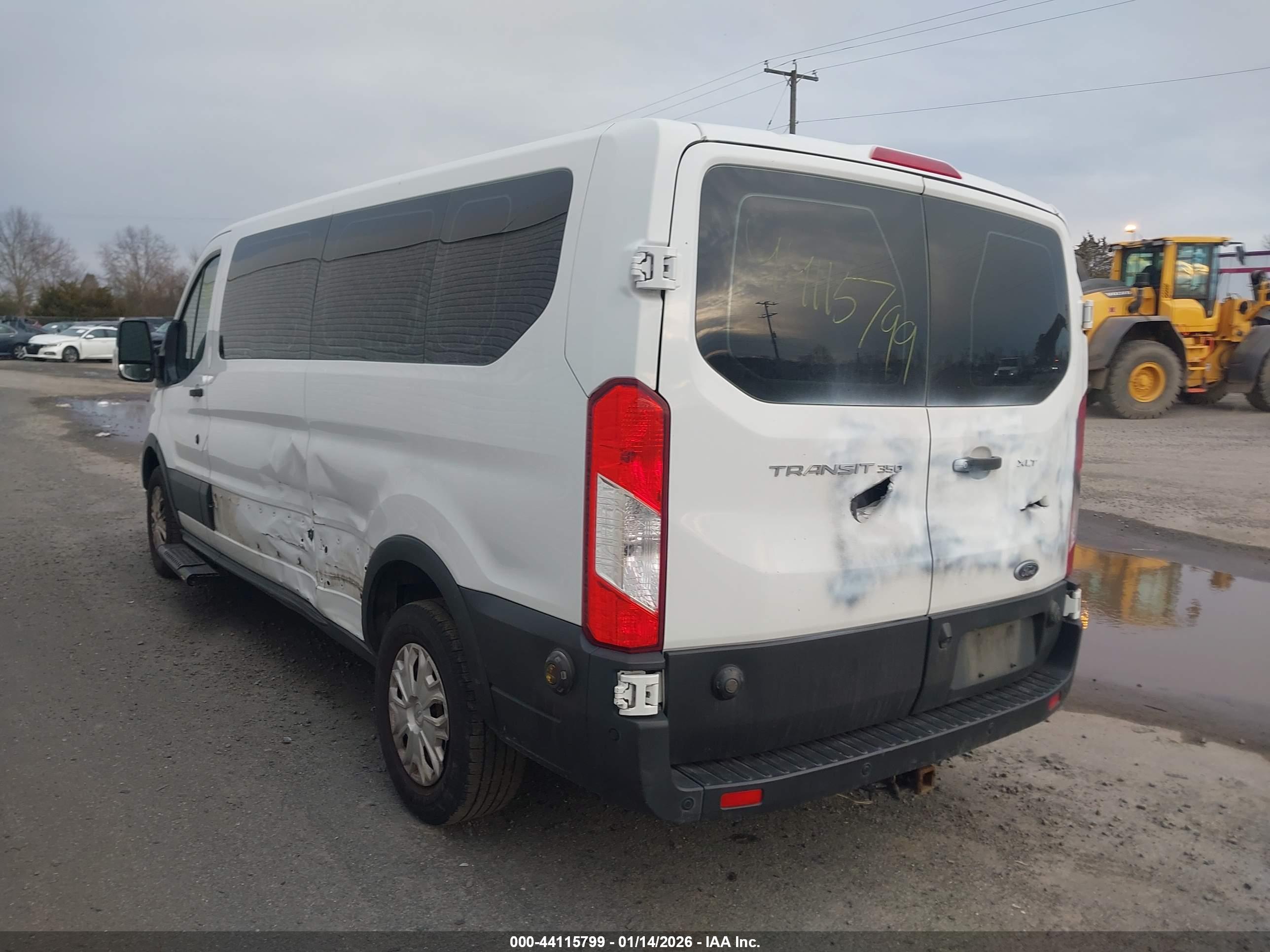 FORD TRANSIT-350 image 3