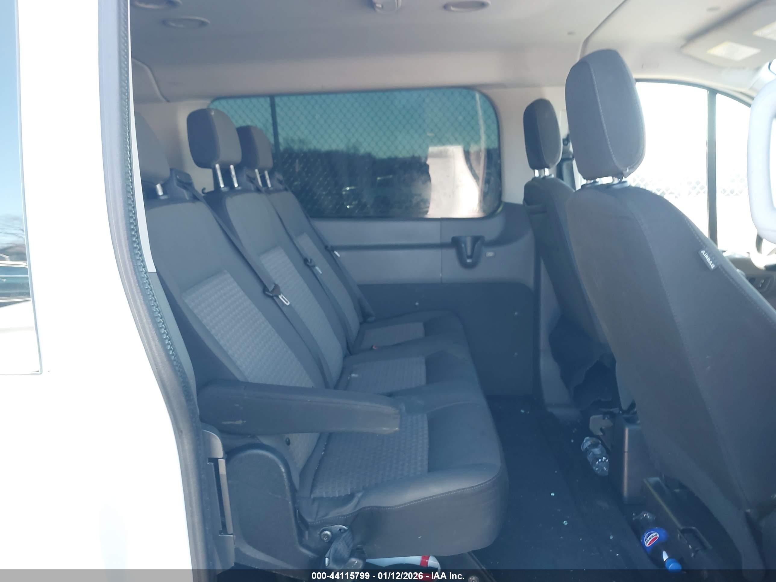 FORD TRANSIT-350 image 8