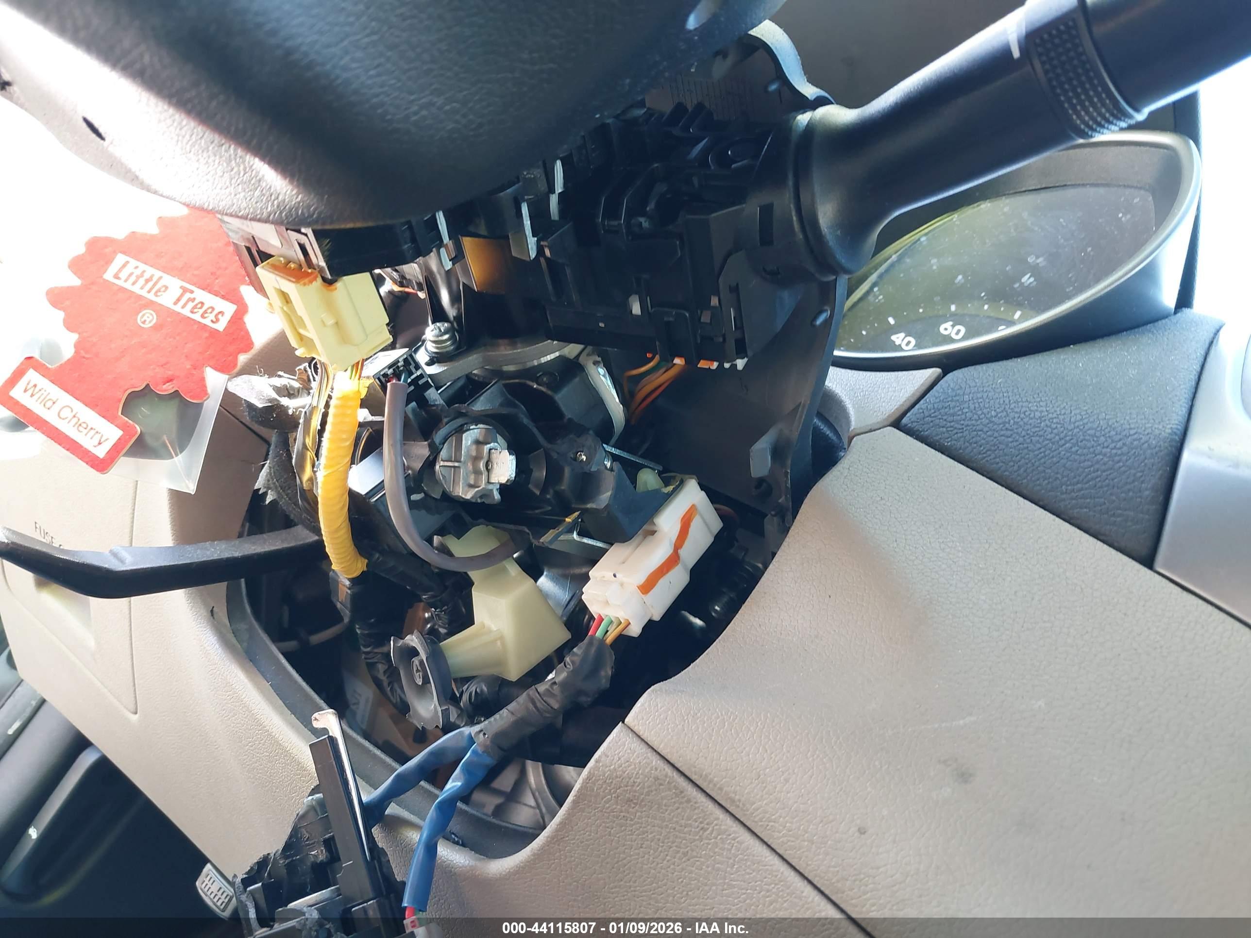 HYUNDAI ELANTRA image 6