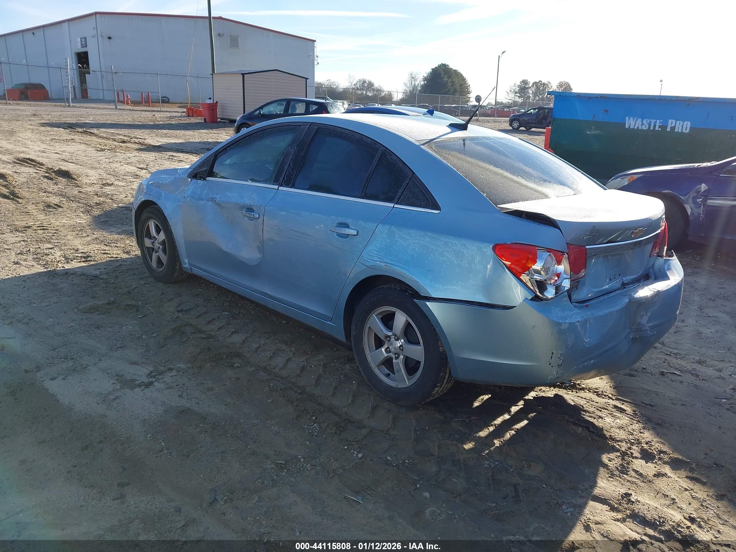 CHEVROLET CRUZE image 3