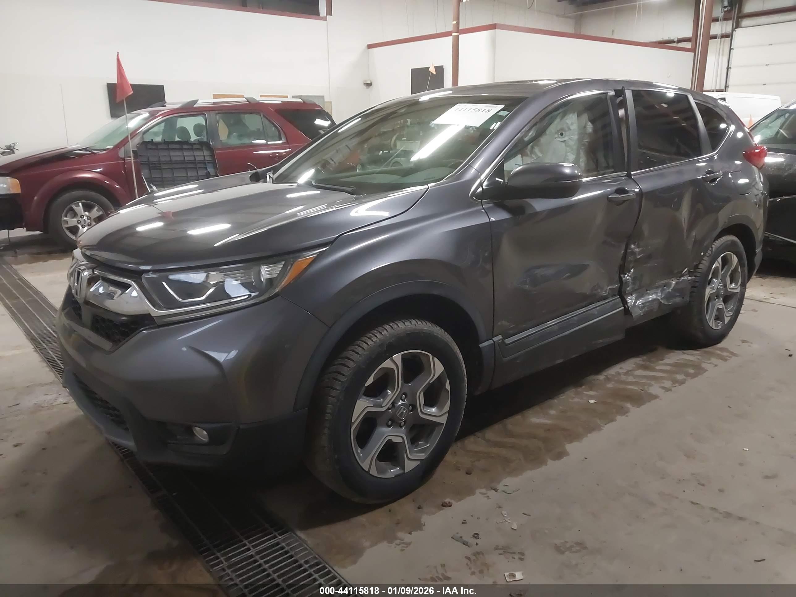 HONDA CR-V image 2