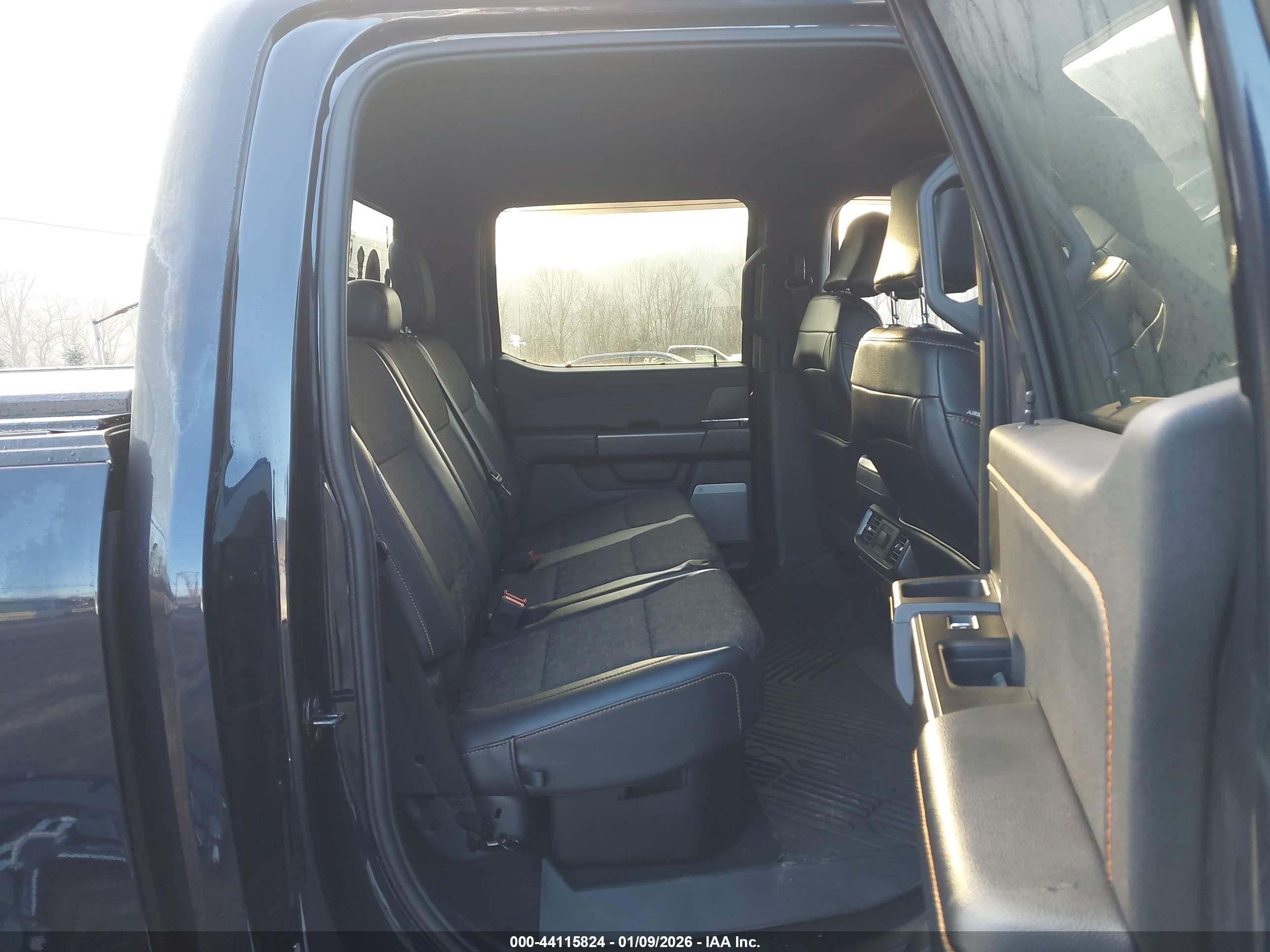 FORD F-150 image 8