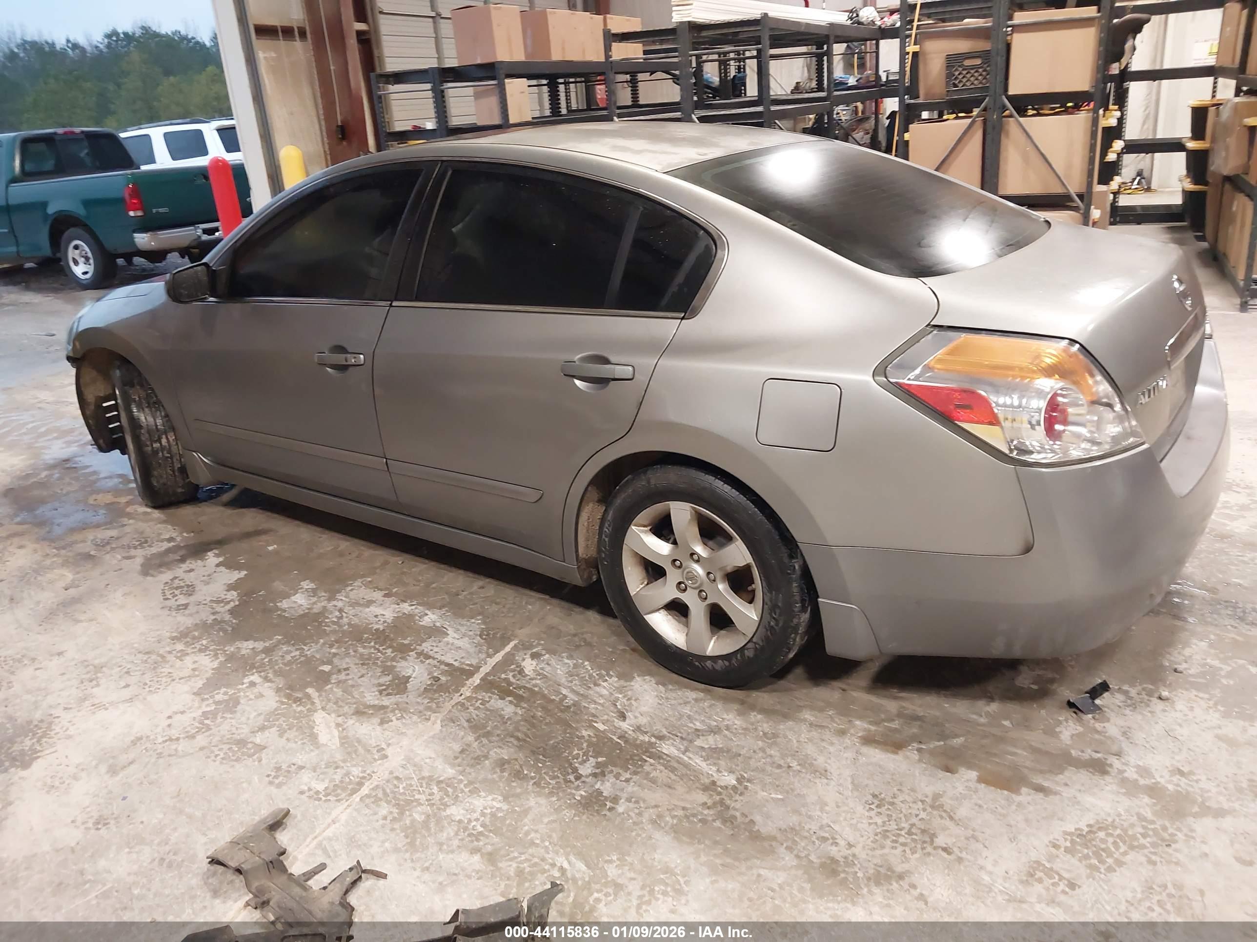 NISSAN ALTIMA image 3
