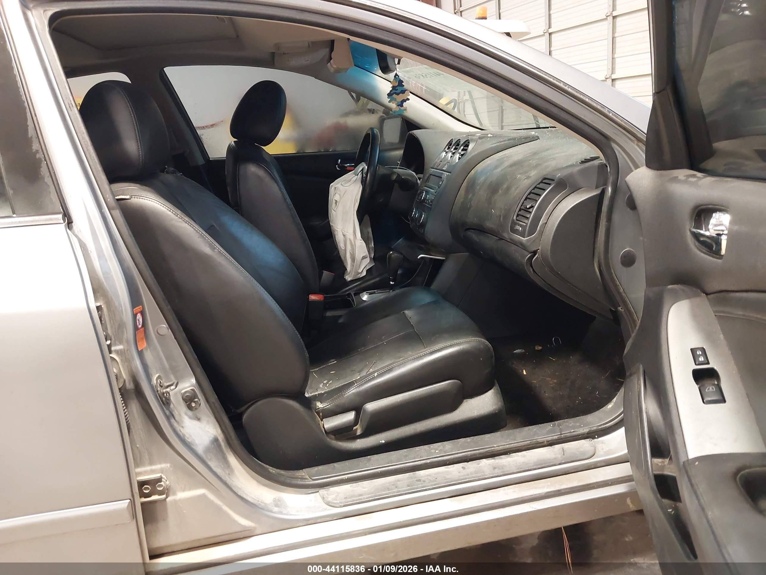 NISSAN ALTIMA image 5