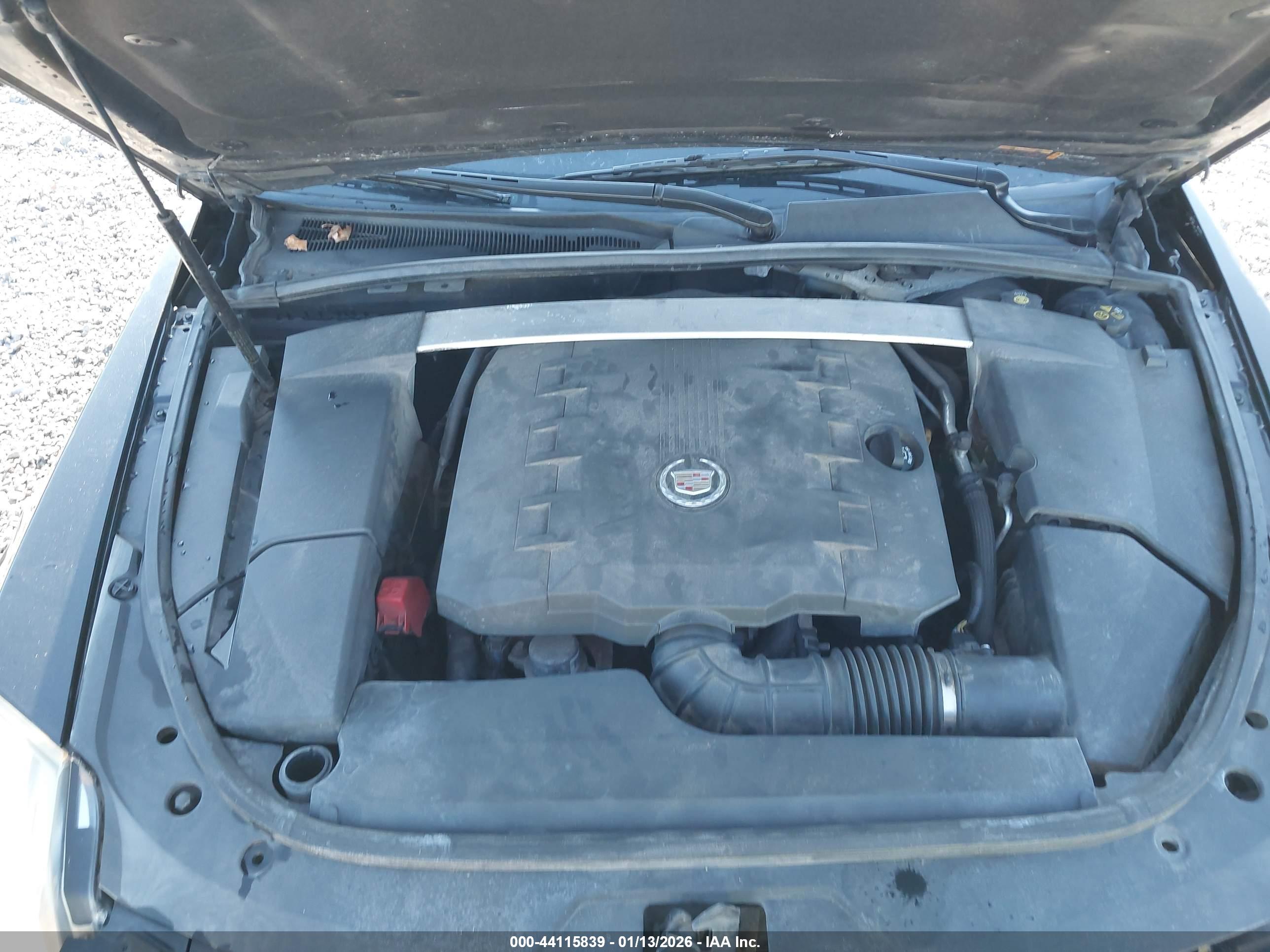 CADILLAC CTS image 10