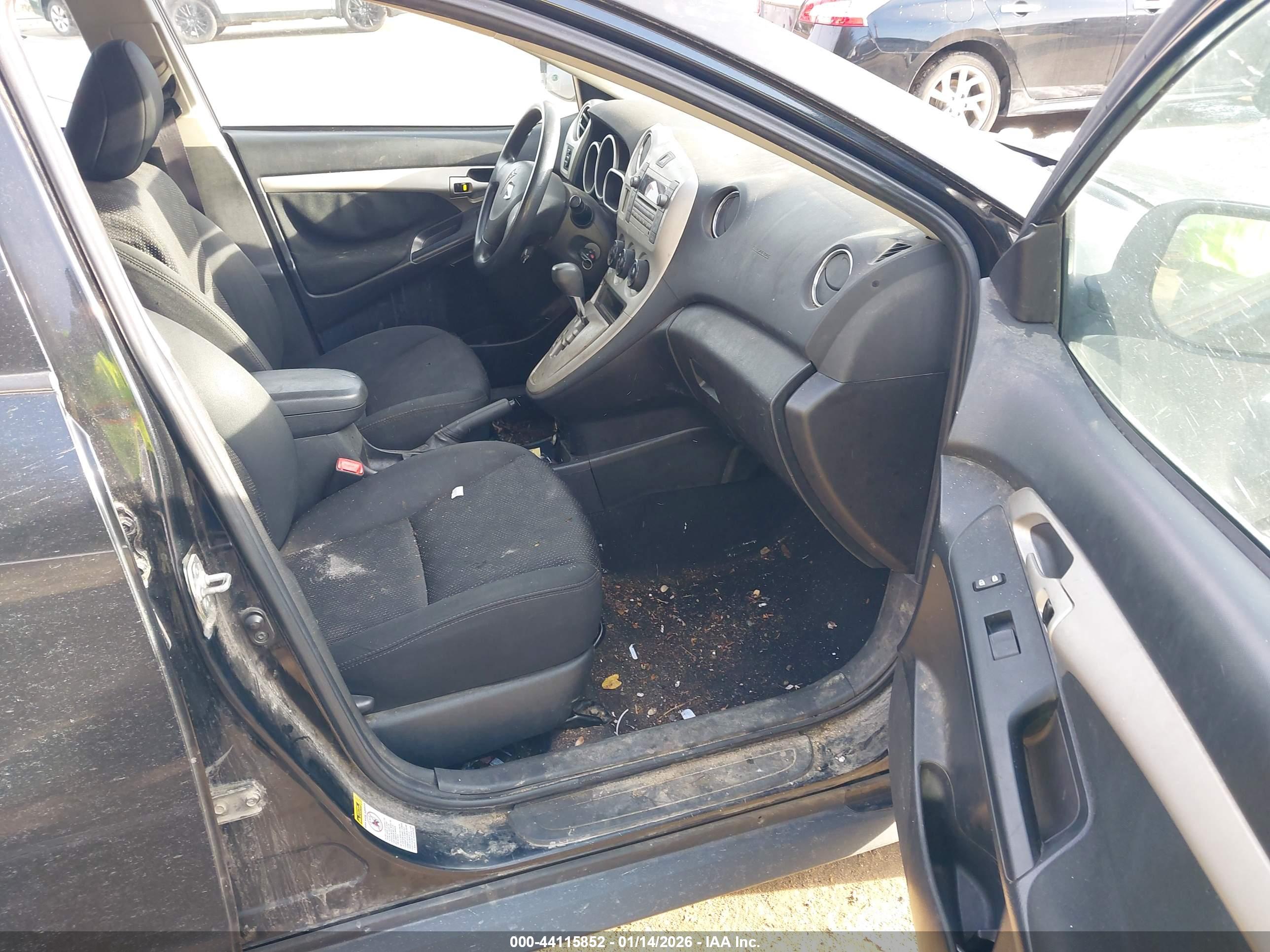 PONTIAC VIBE image 5
