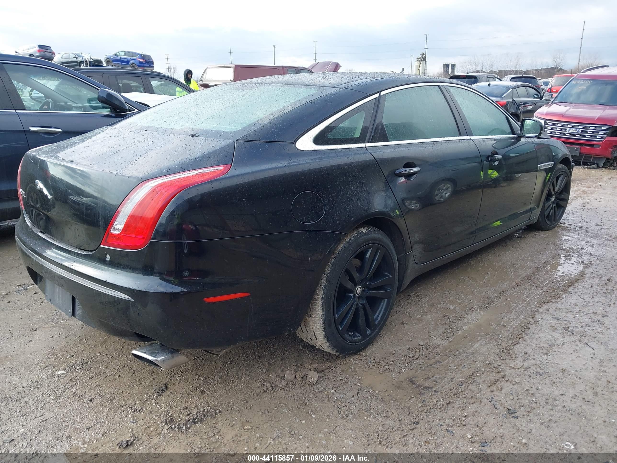 JAGUAR XJ image 4