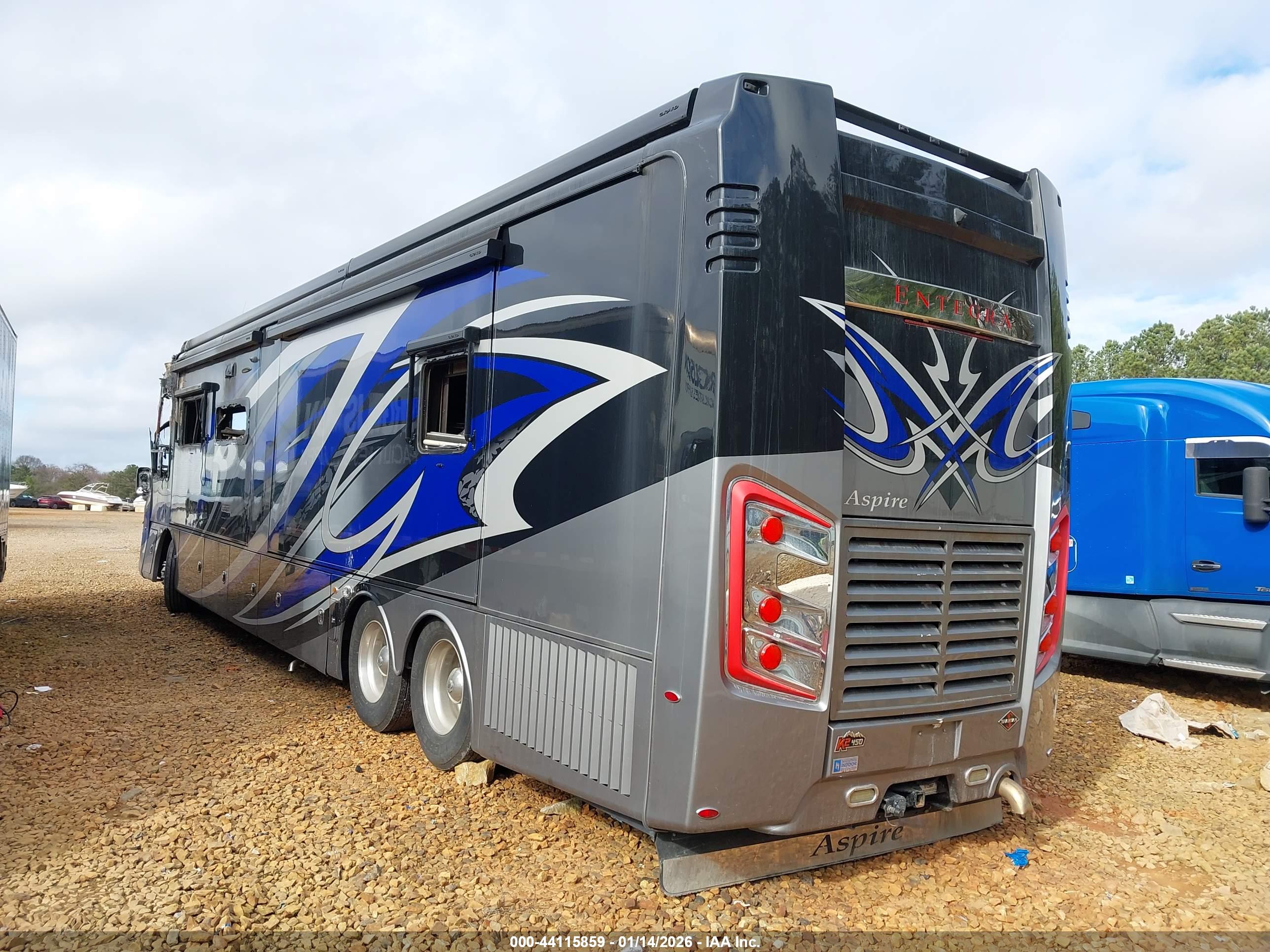 SPARTAN MOTORS image 3