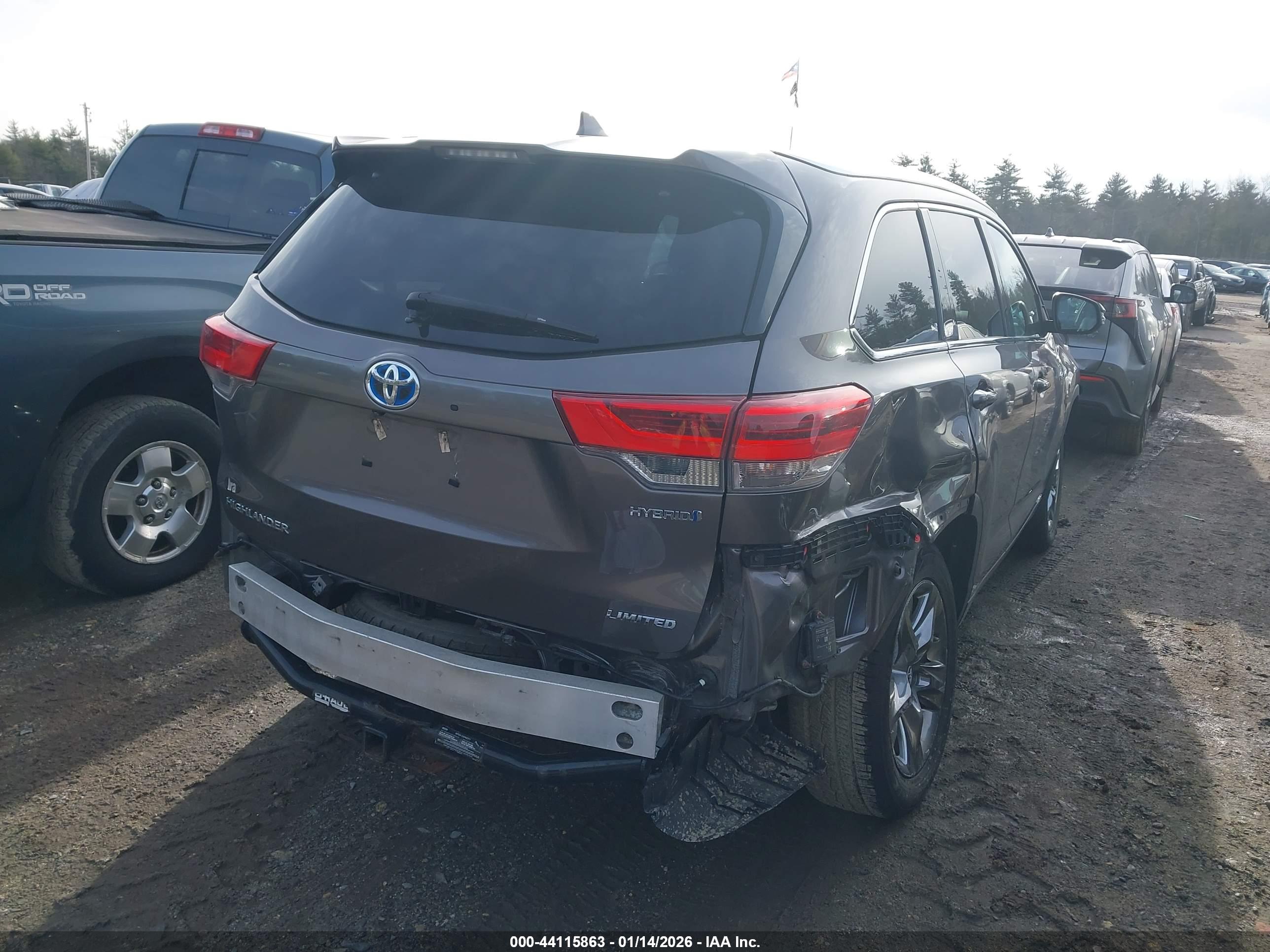 TOYOTA HIGHLANDER image 4