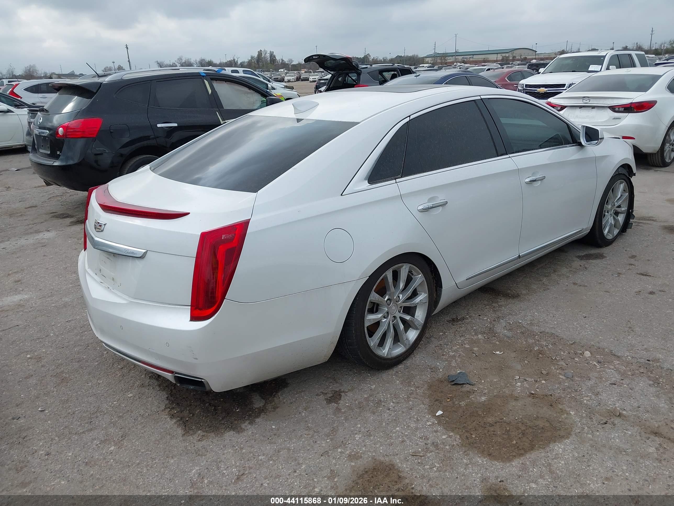 CADILLAC XTS image 4