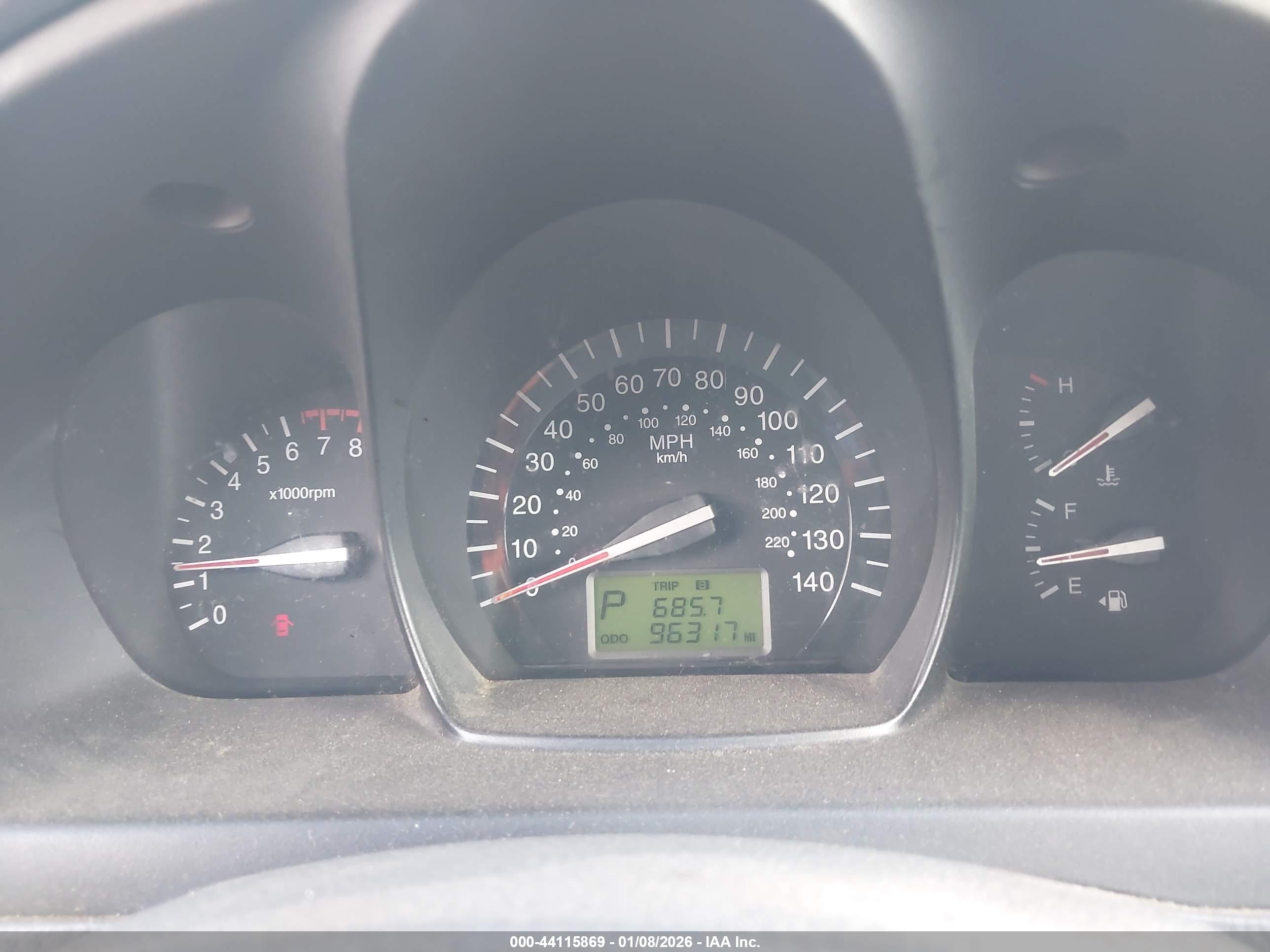 KIA SPECTRA image 7