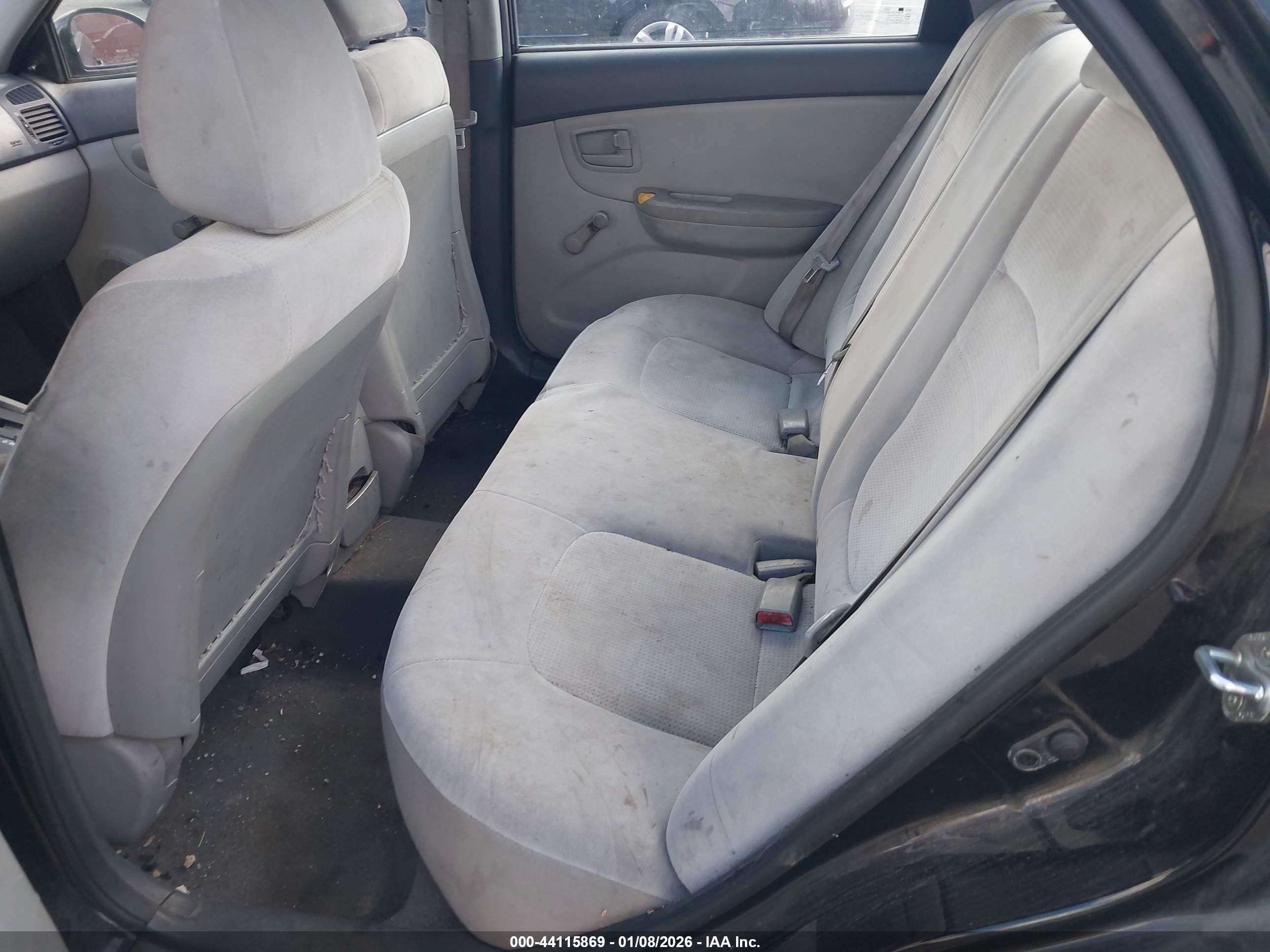 KIA SPECTRA image 8