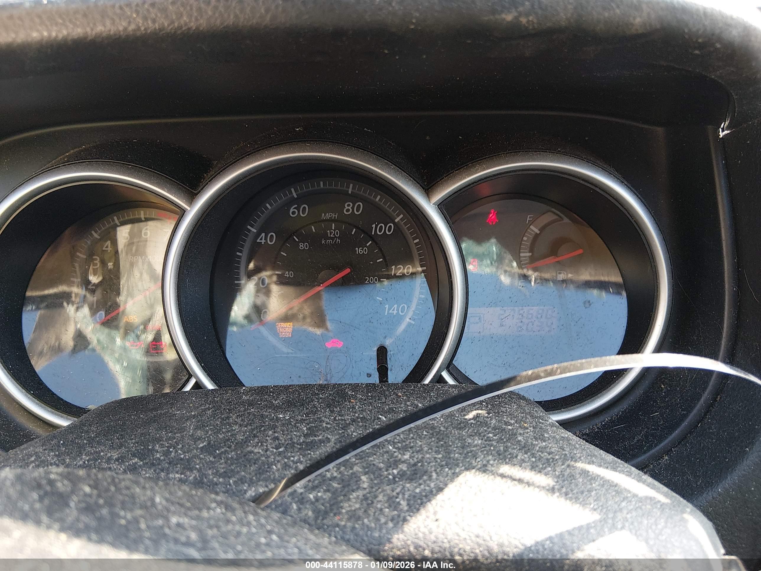 NISSAN VERSA image 7