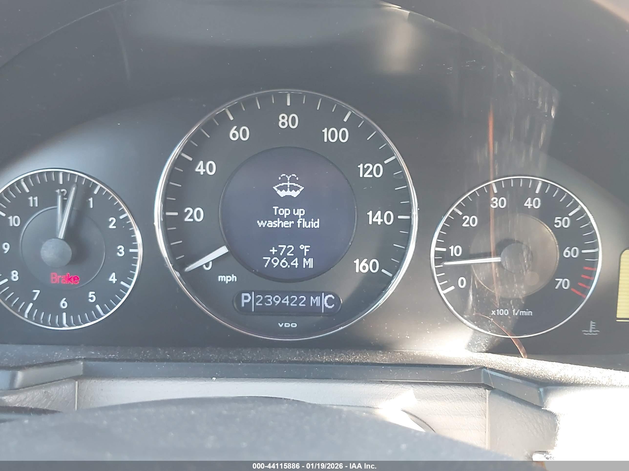 MERCEDES-BENZ E image 7