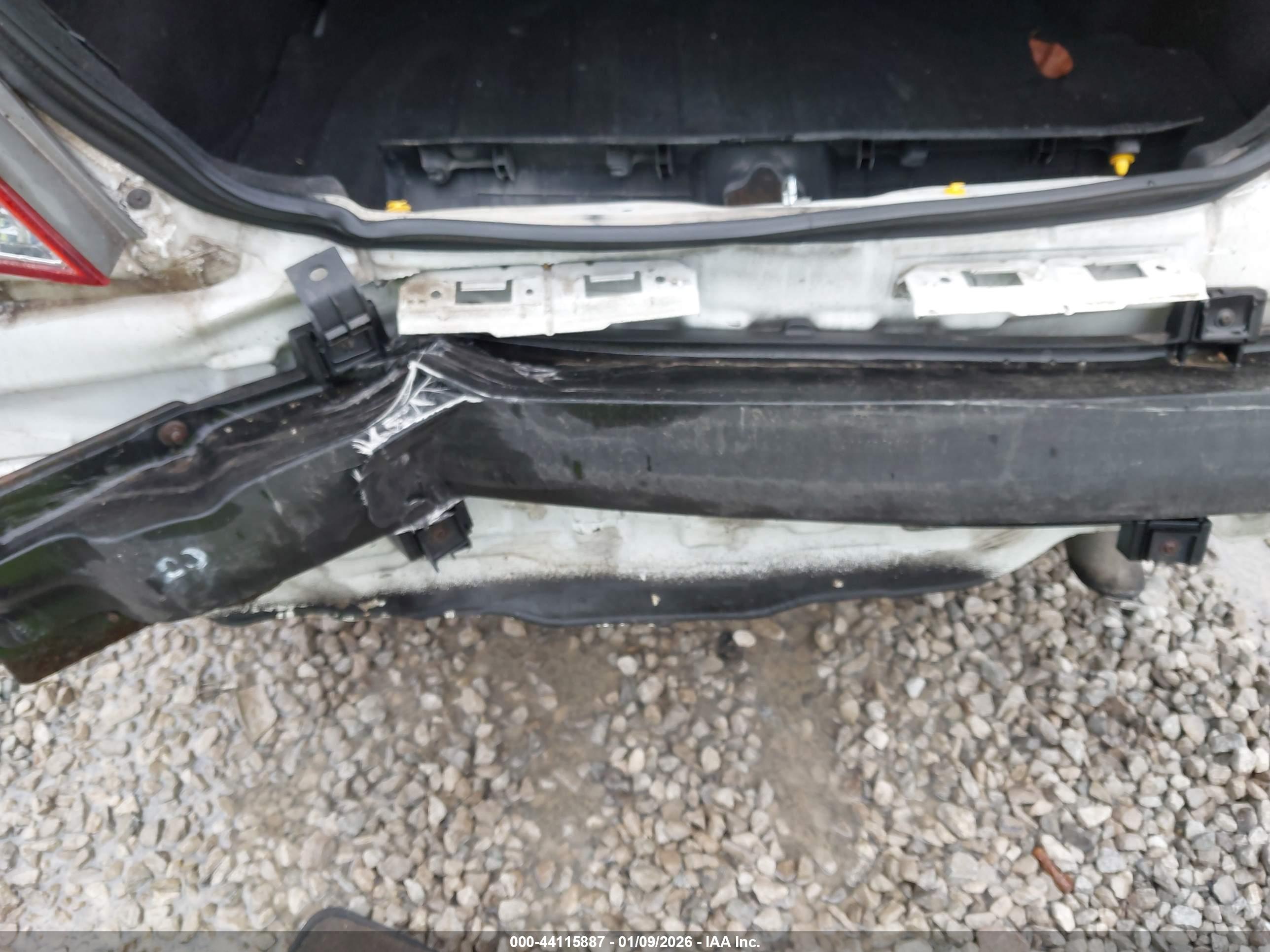 HYUNDAI ACCENT image 6