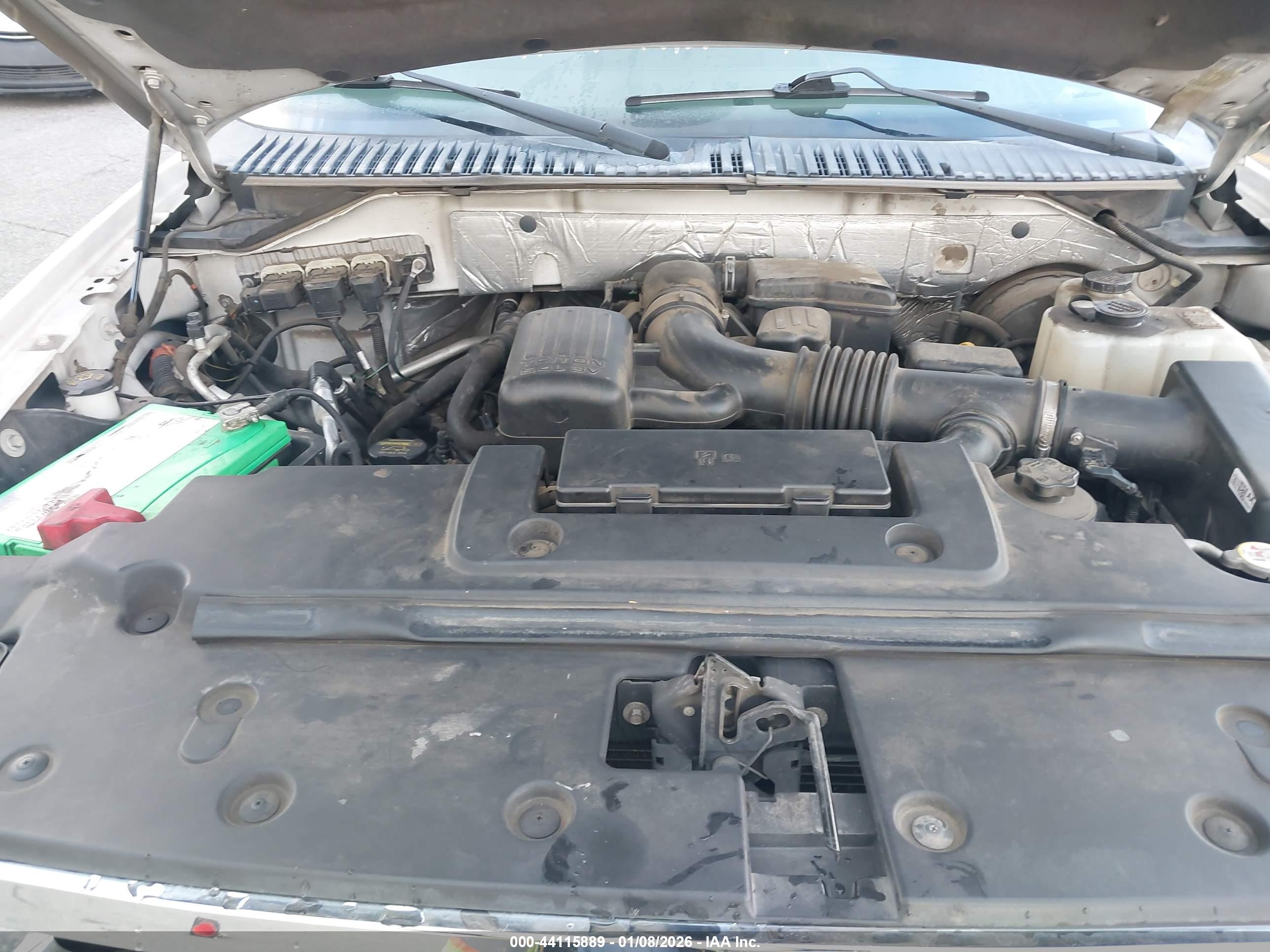 FORD EXPEDITION image 10