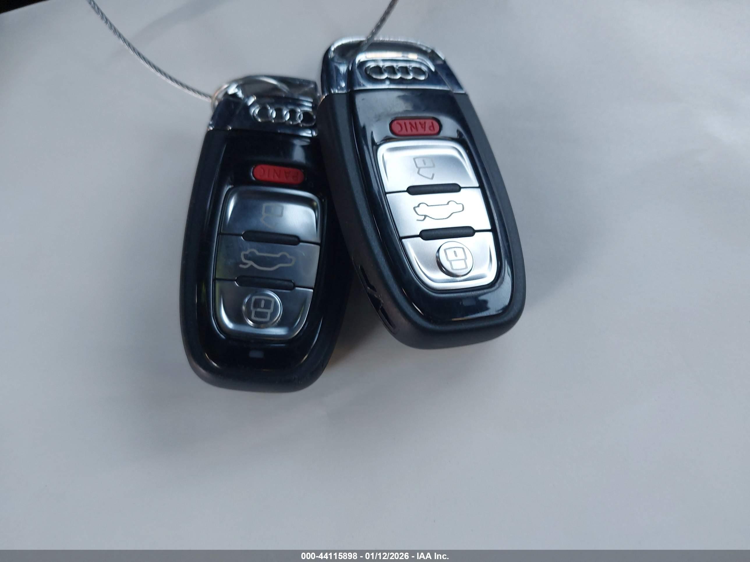 AUDI A8 image 11