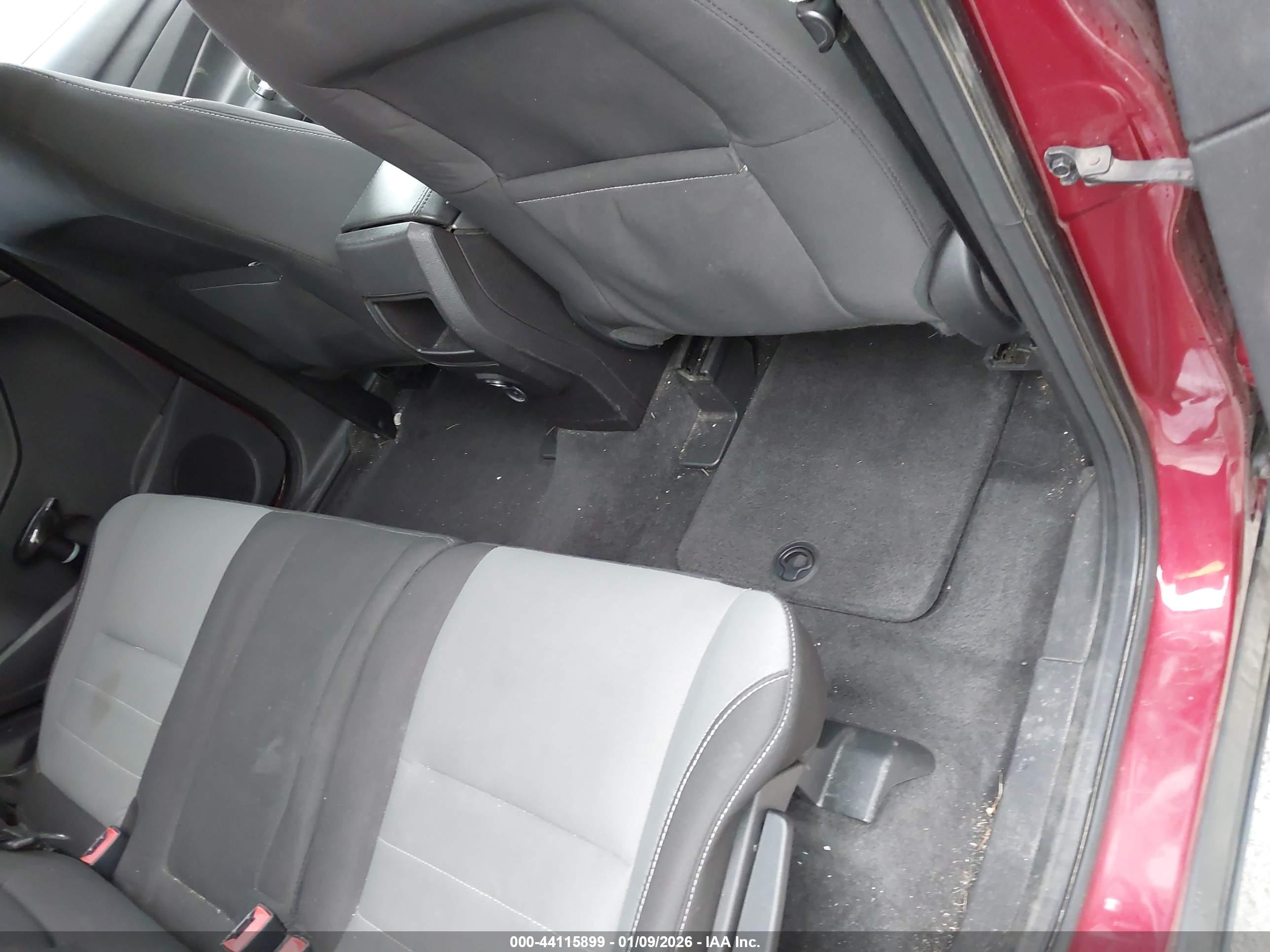 FORD ESCAPE image 8