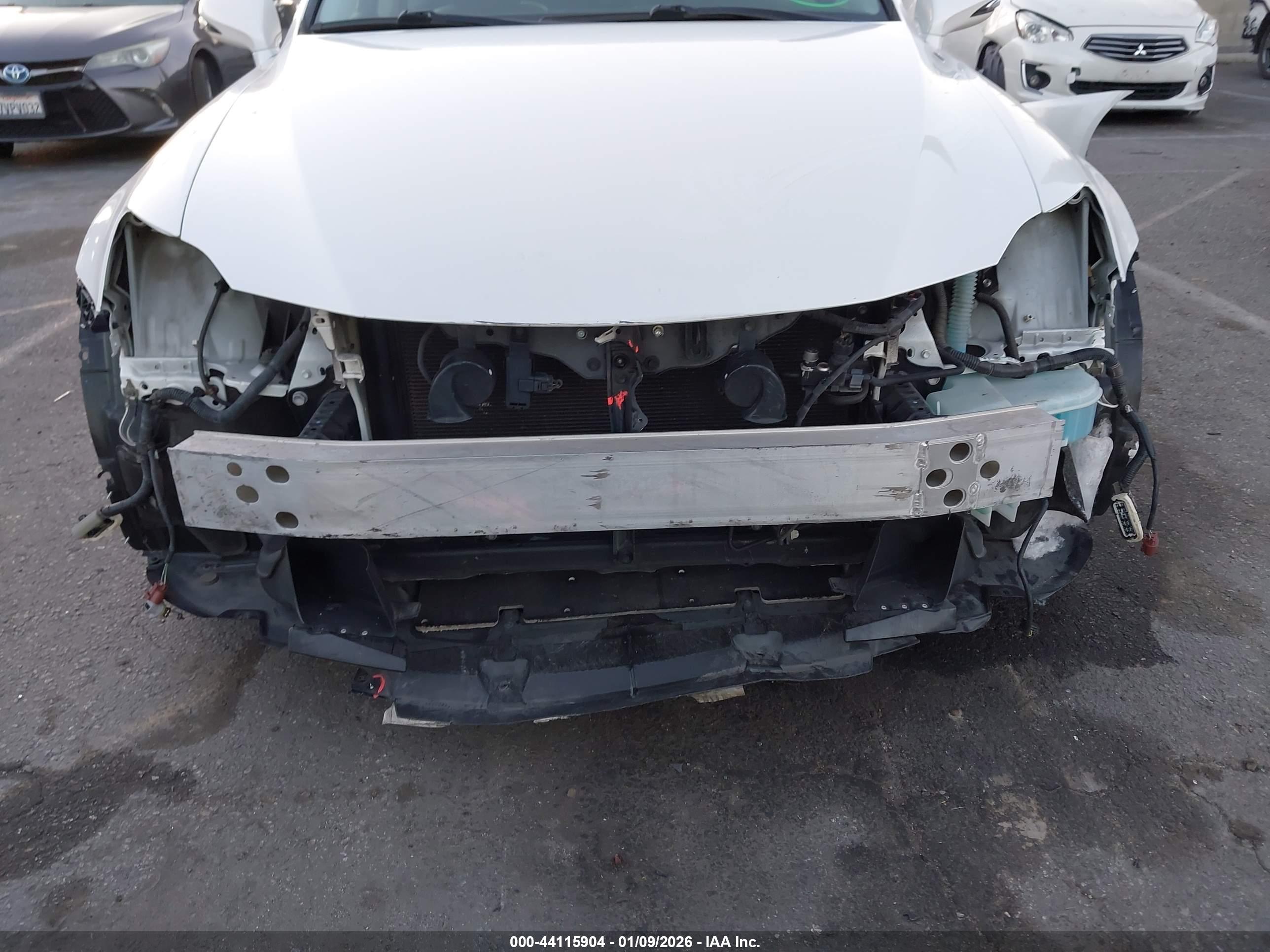 LEXUS IS image 6