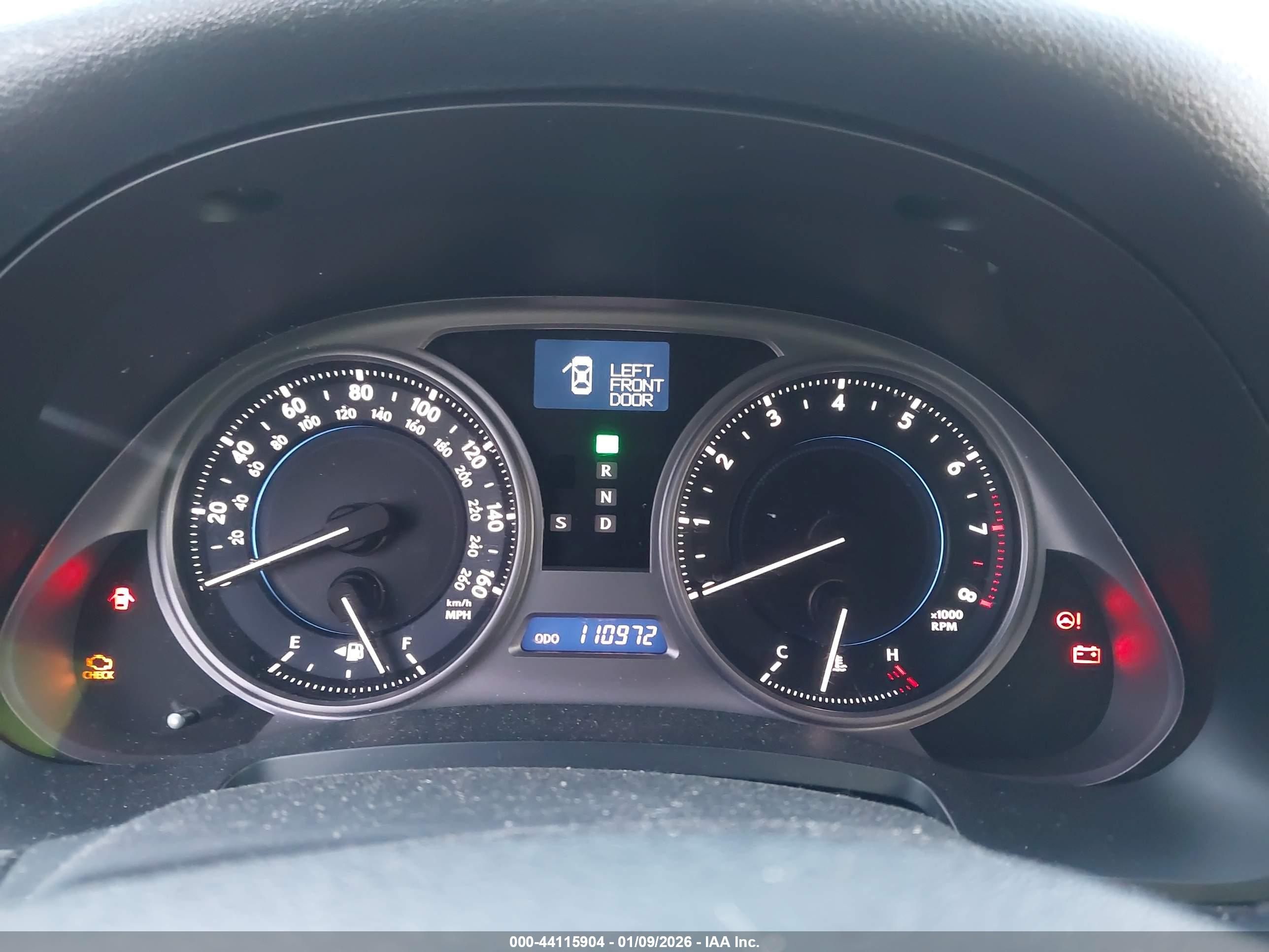 LEXUS IS image 7