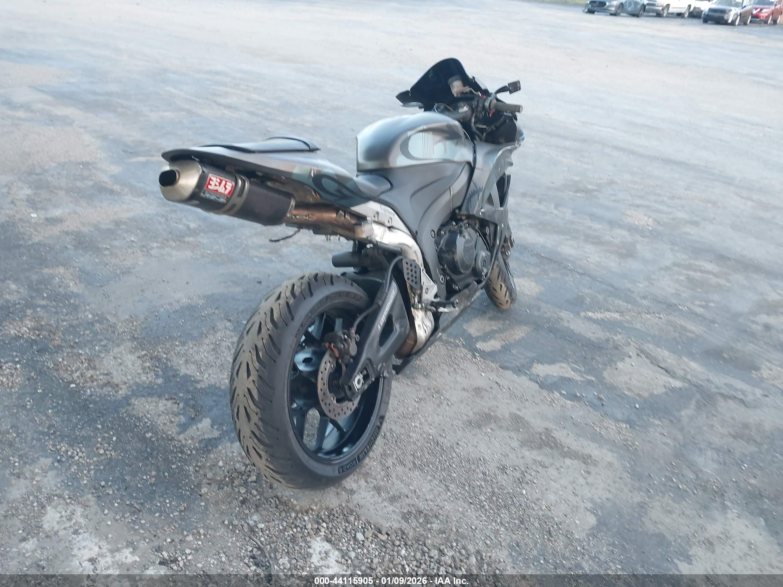 HONDA CBR600 image 4
