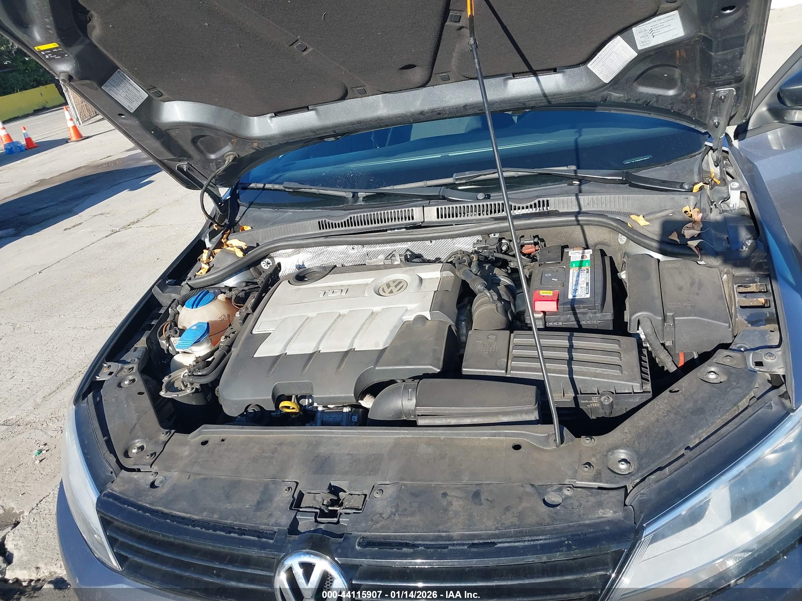 VOLKSWAGEN JETTA image 10