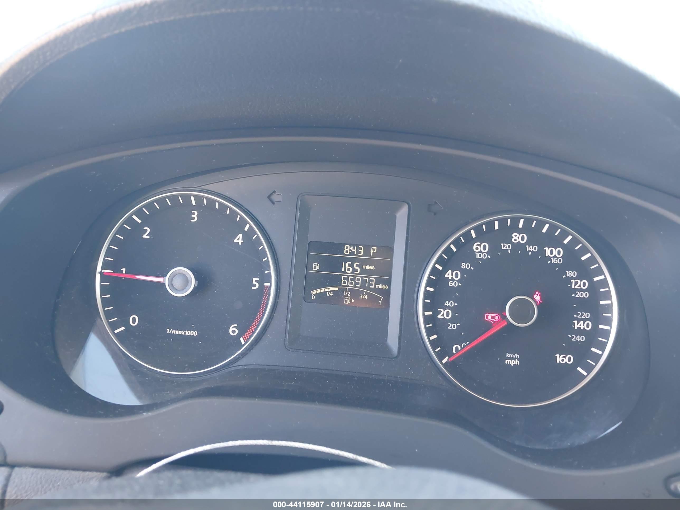 VOLKSWAGEN JETTA image 7