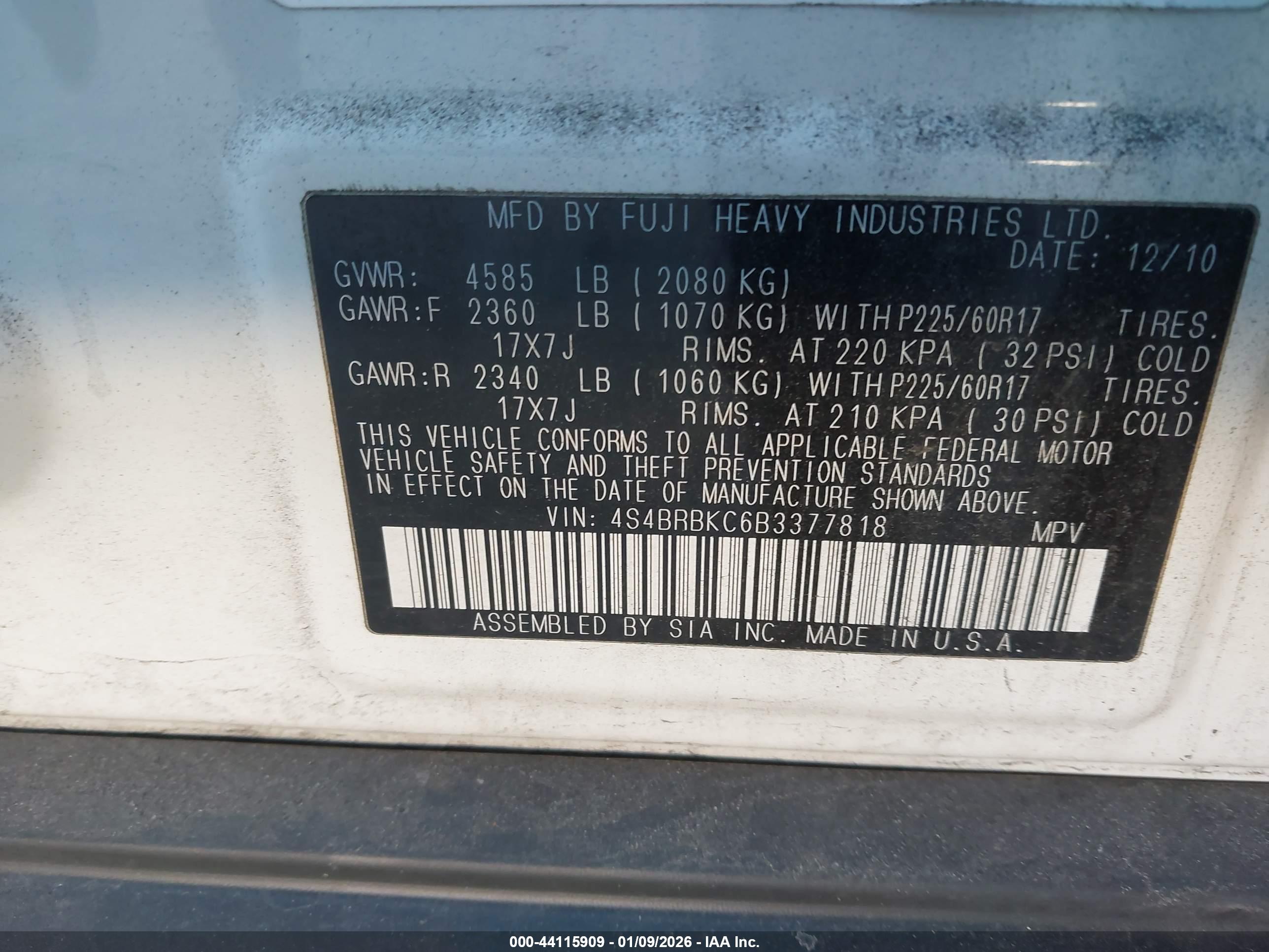 SUBARU OUTBACK image 9