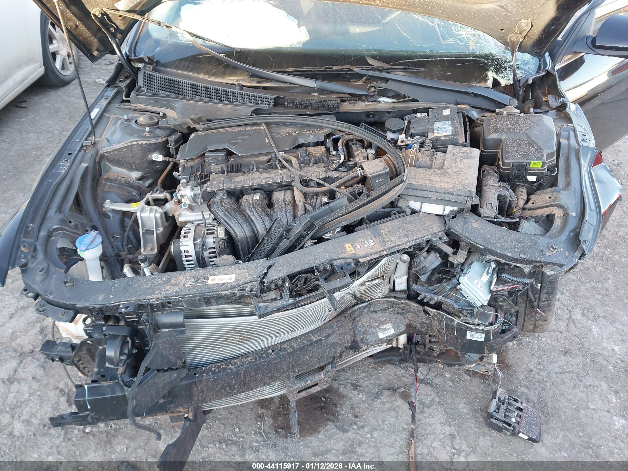 HYUNDAI ELANTRA image 10