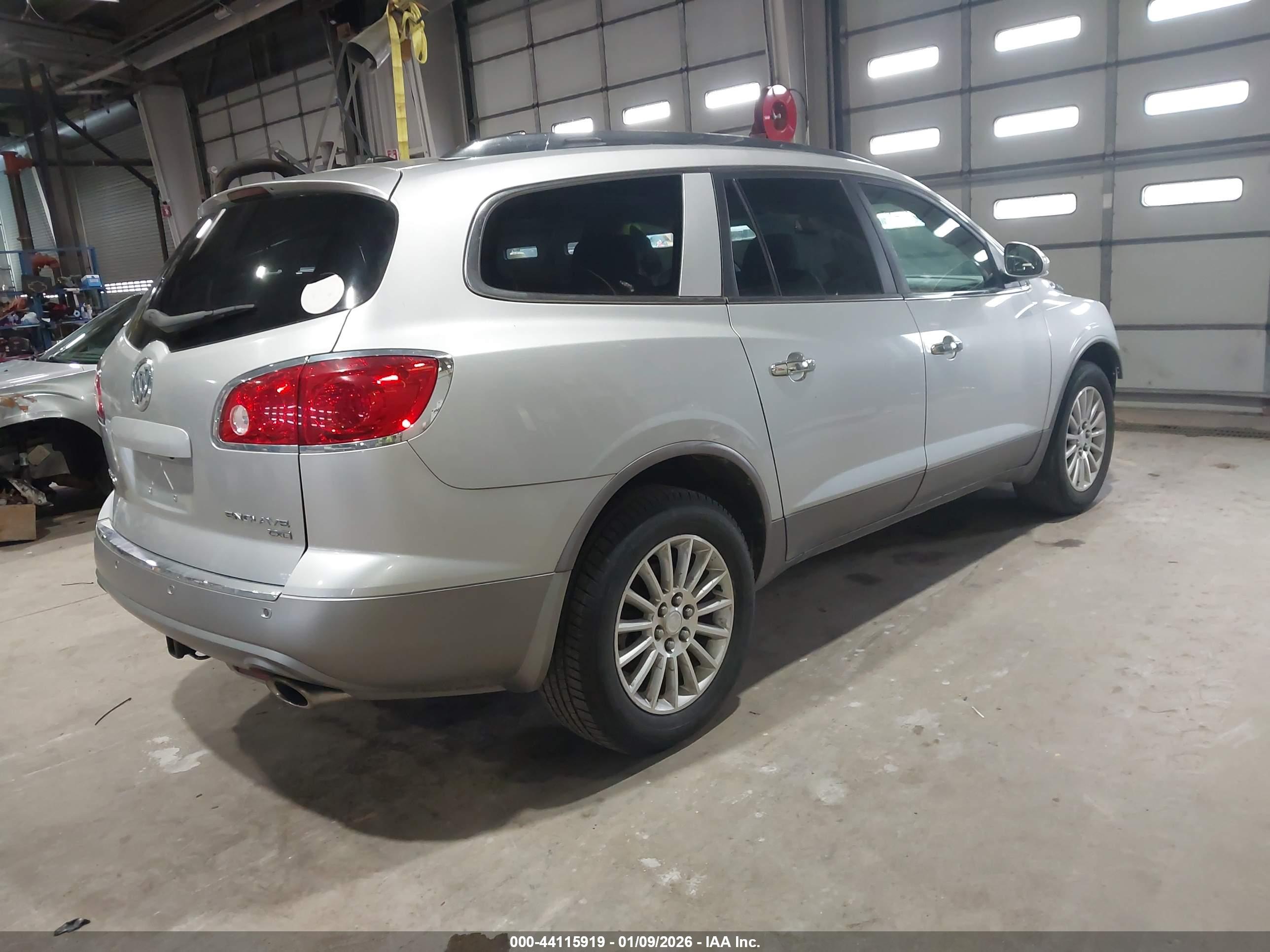 BUICK ENCLAVE image 4