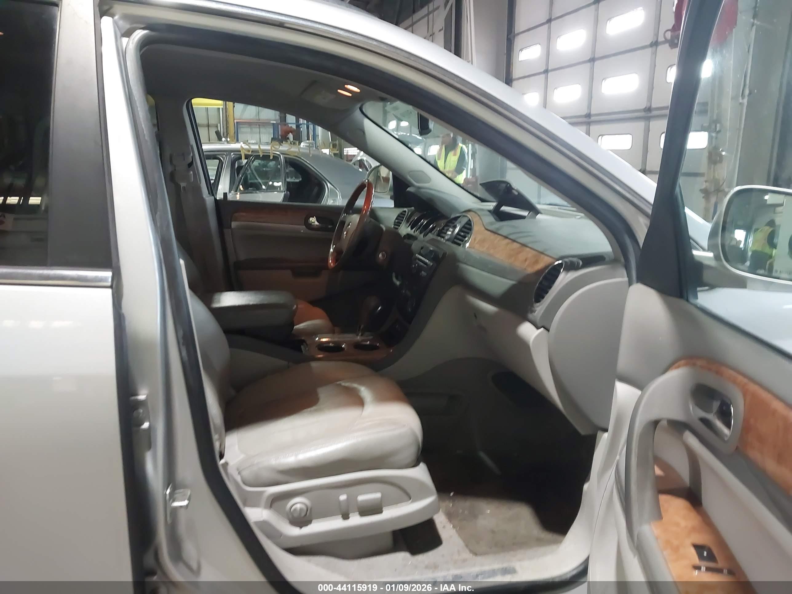BUICK ENCLAVE image 5