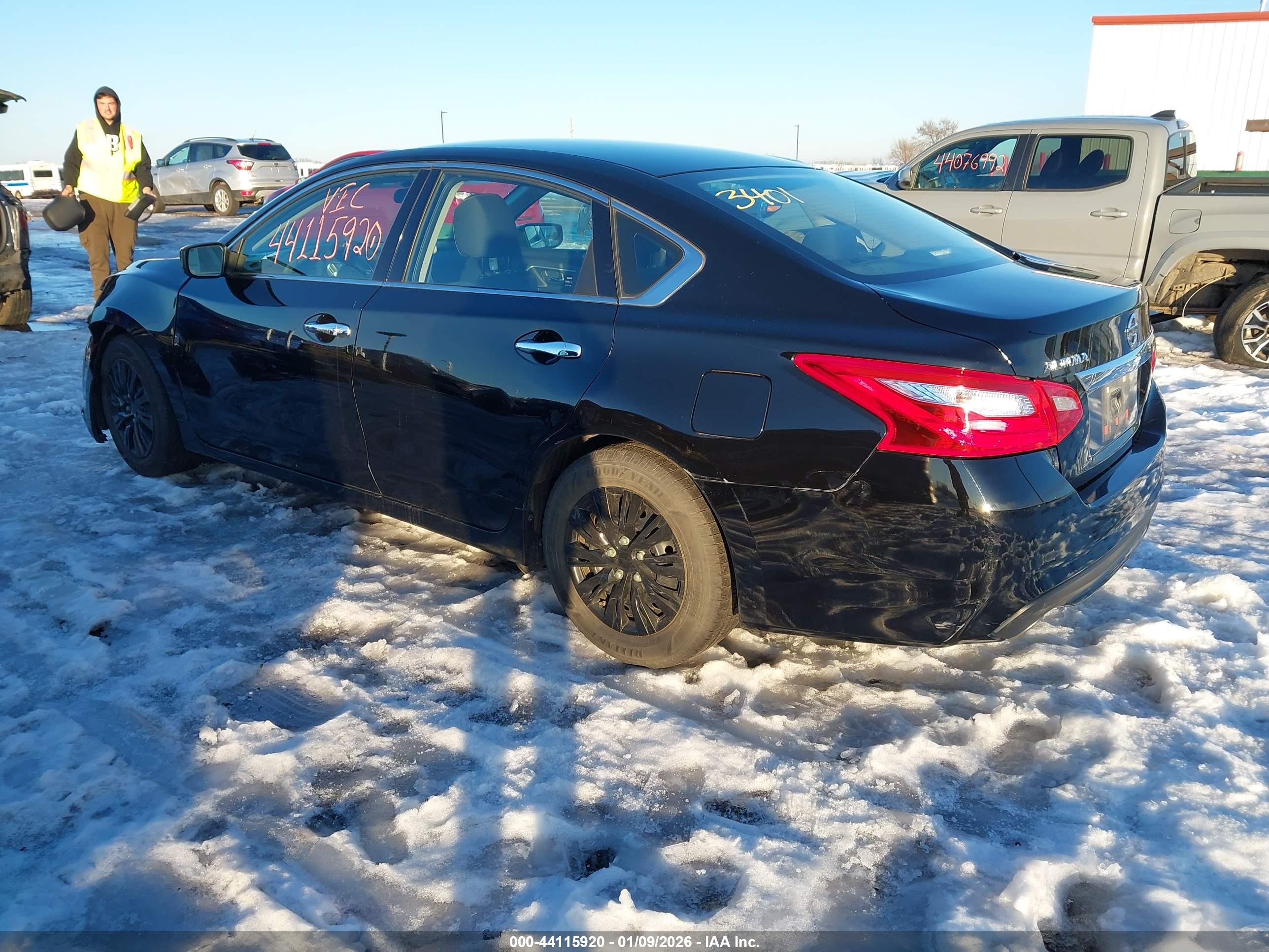 NISSAN ALTIMA image 3