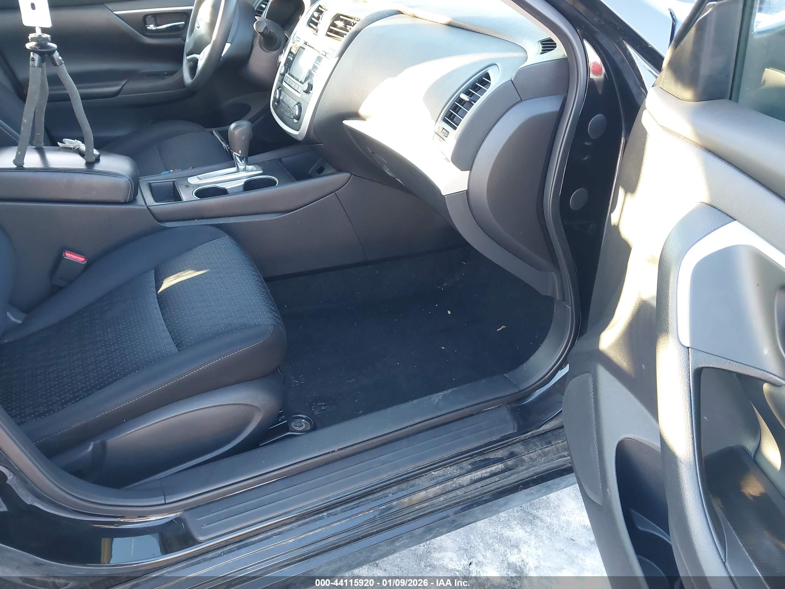 NISSAN ALTIMA image 5