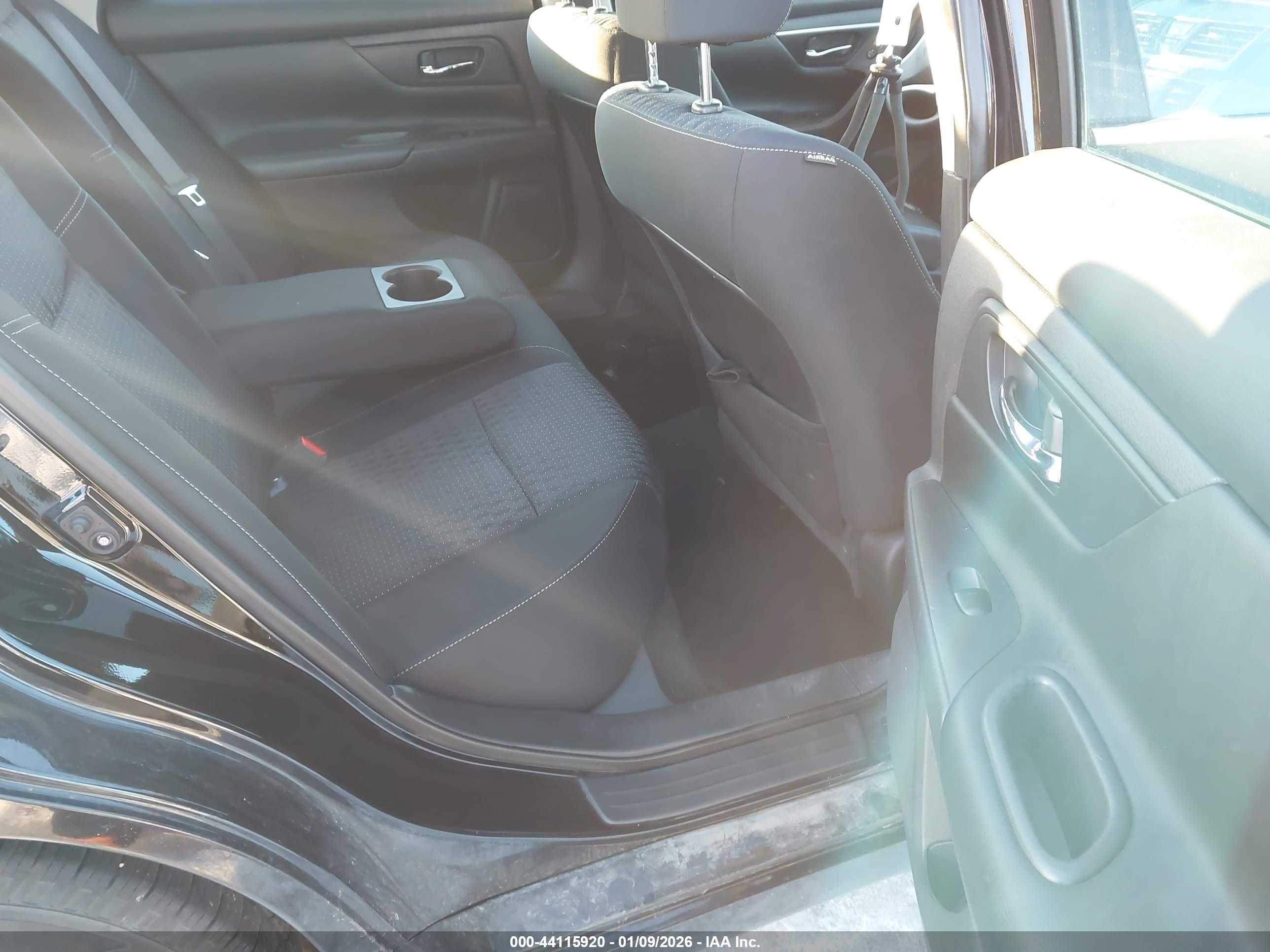 NISSAN ALTIMA image 8