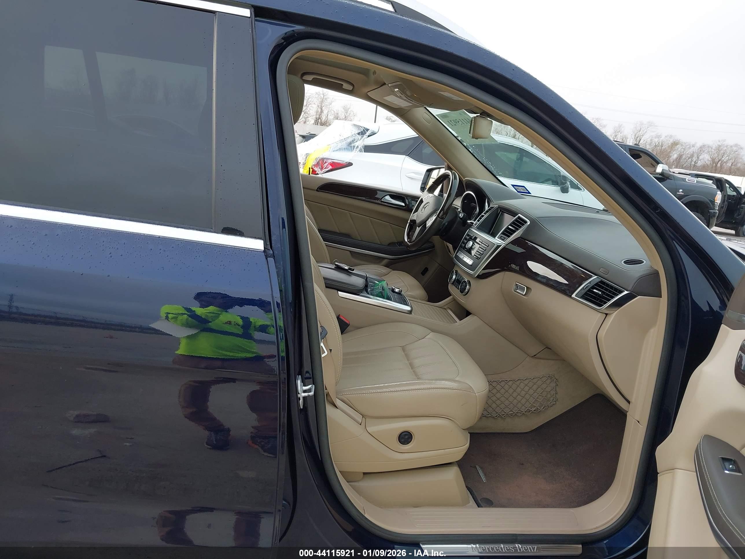 MERCEDES-BENZ GL image 5